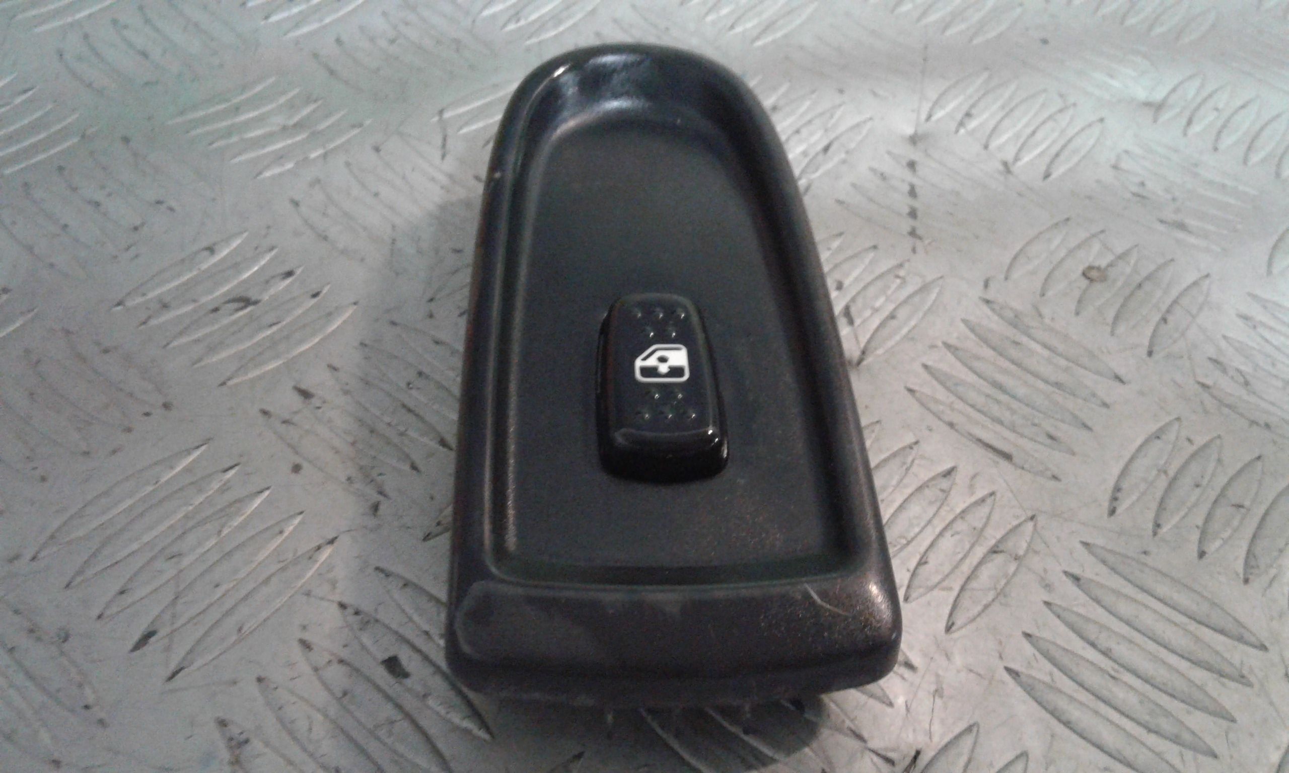 Pulsantiera Anteriore Destra Passeggero IVECO Daily 4 Serie