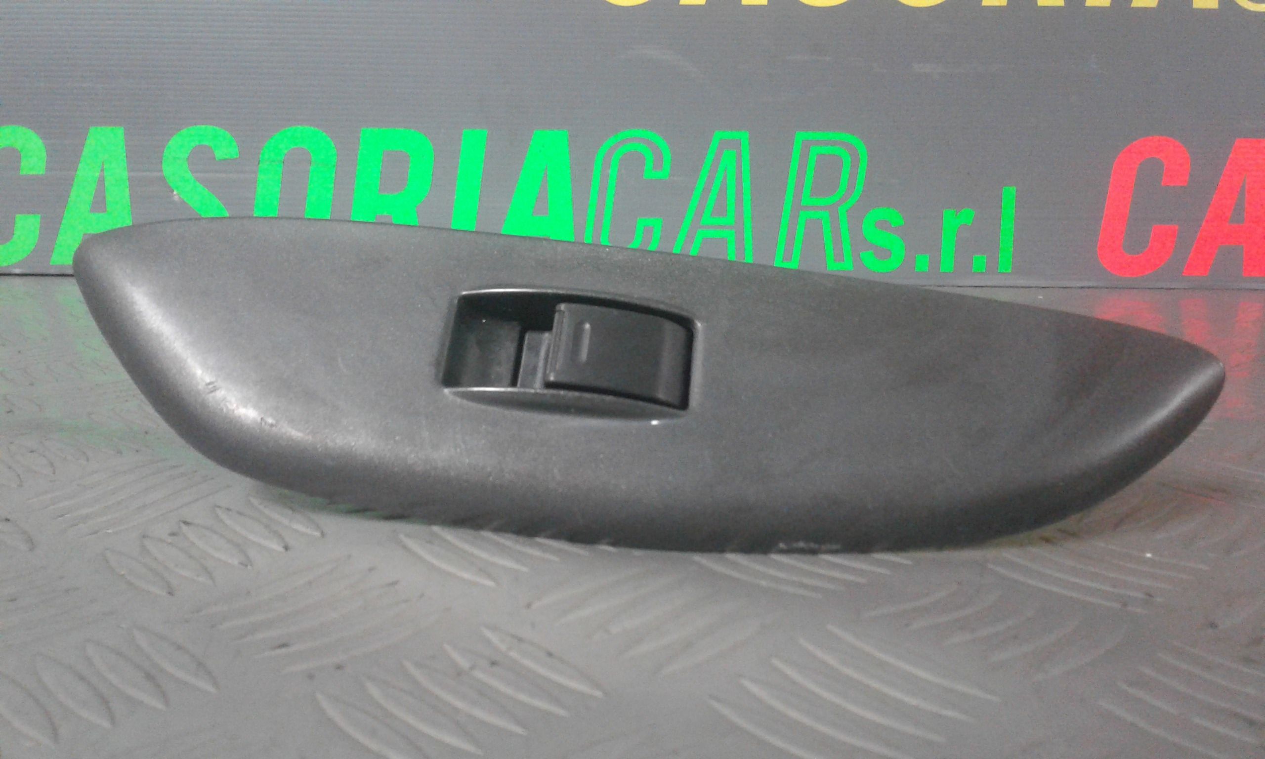 Pulsantiera Anteriore Destra Passeggero TOYOTA Yaris 1 Serie