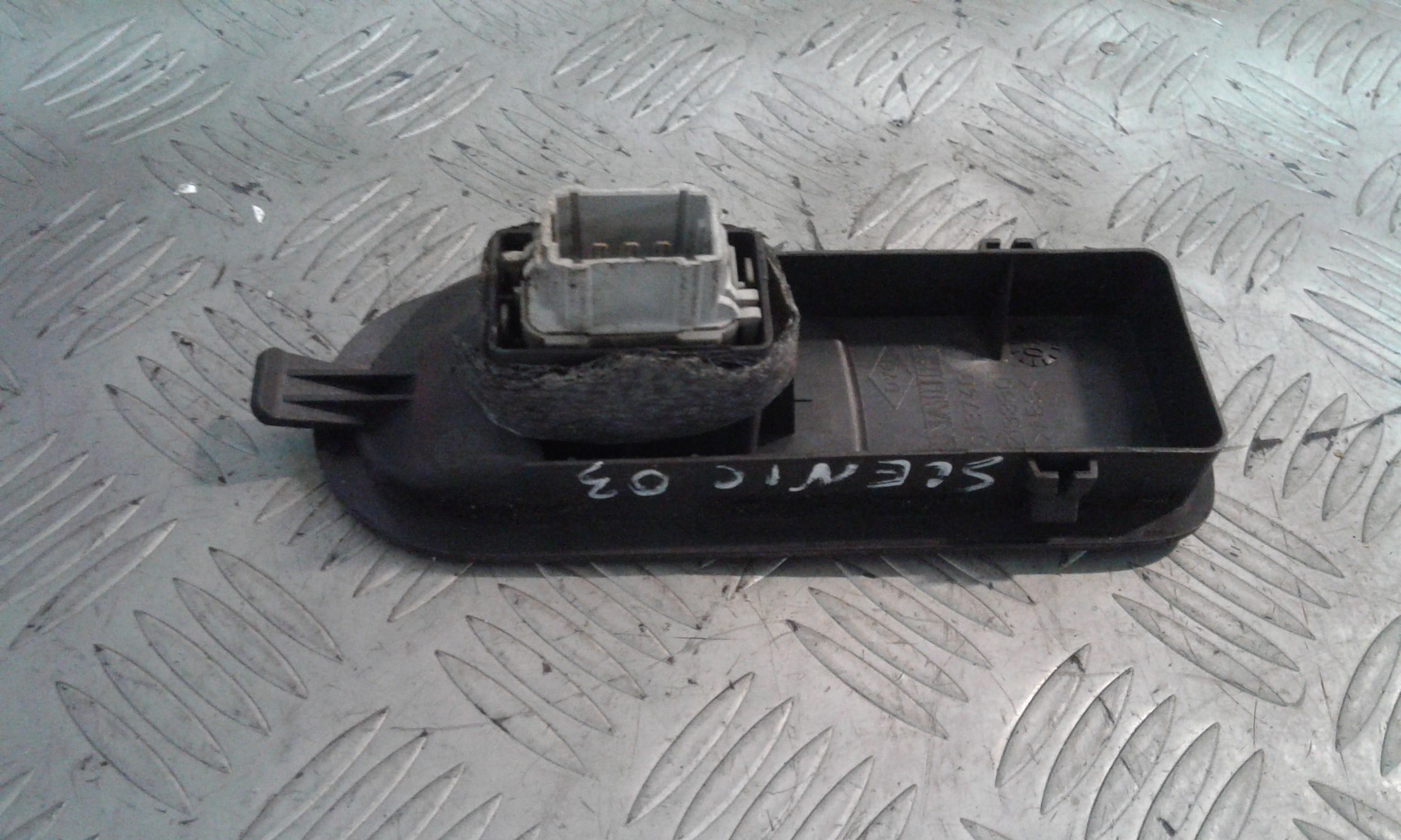 Pulsantiera Anteriore Destra Passeggero RENAULT Scenic 3 Serie