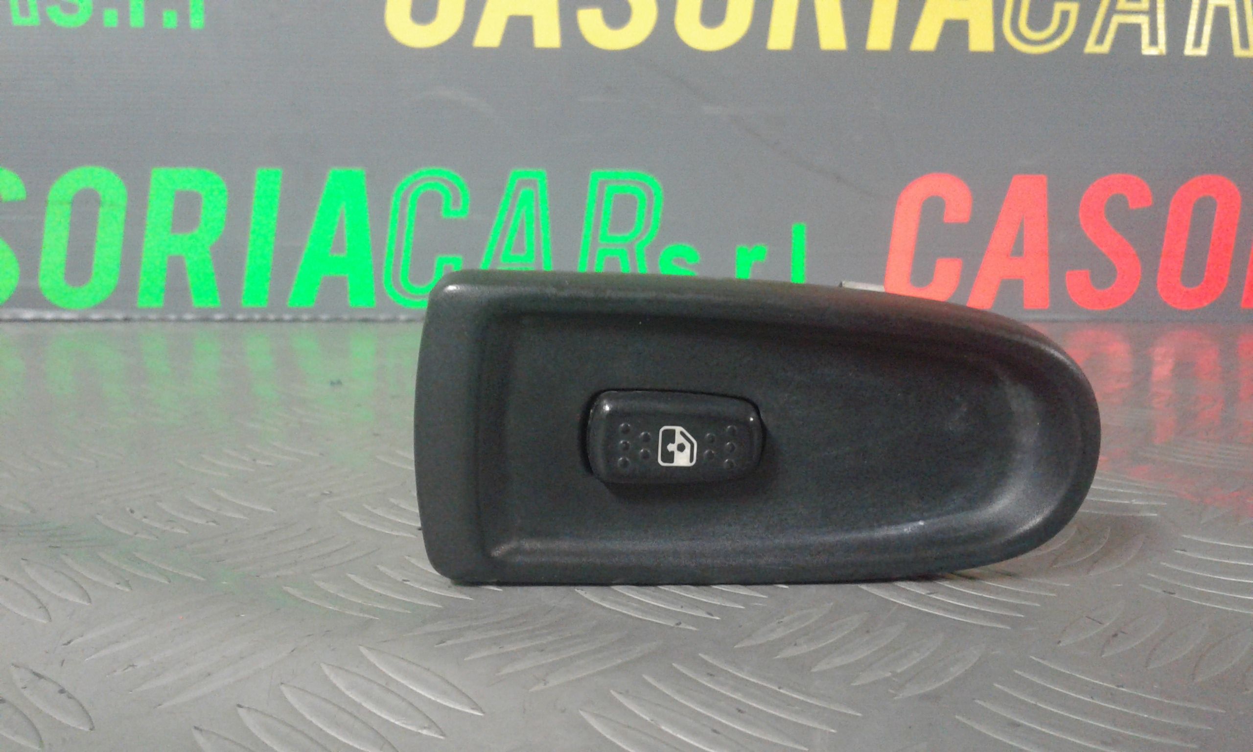 Pulsantiera Anteriore Destra Passeggero IVECO Daily 4 Serie