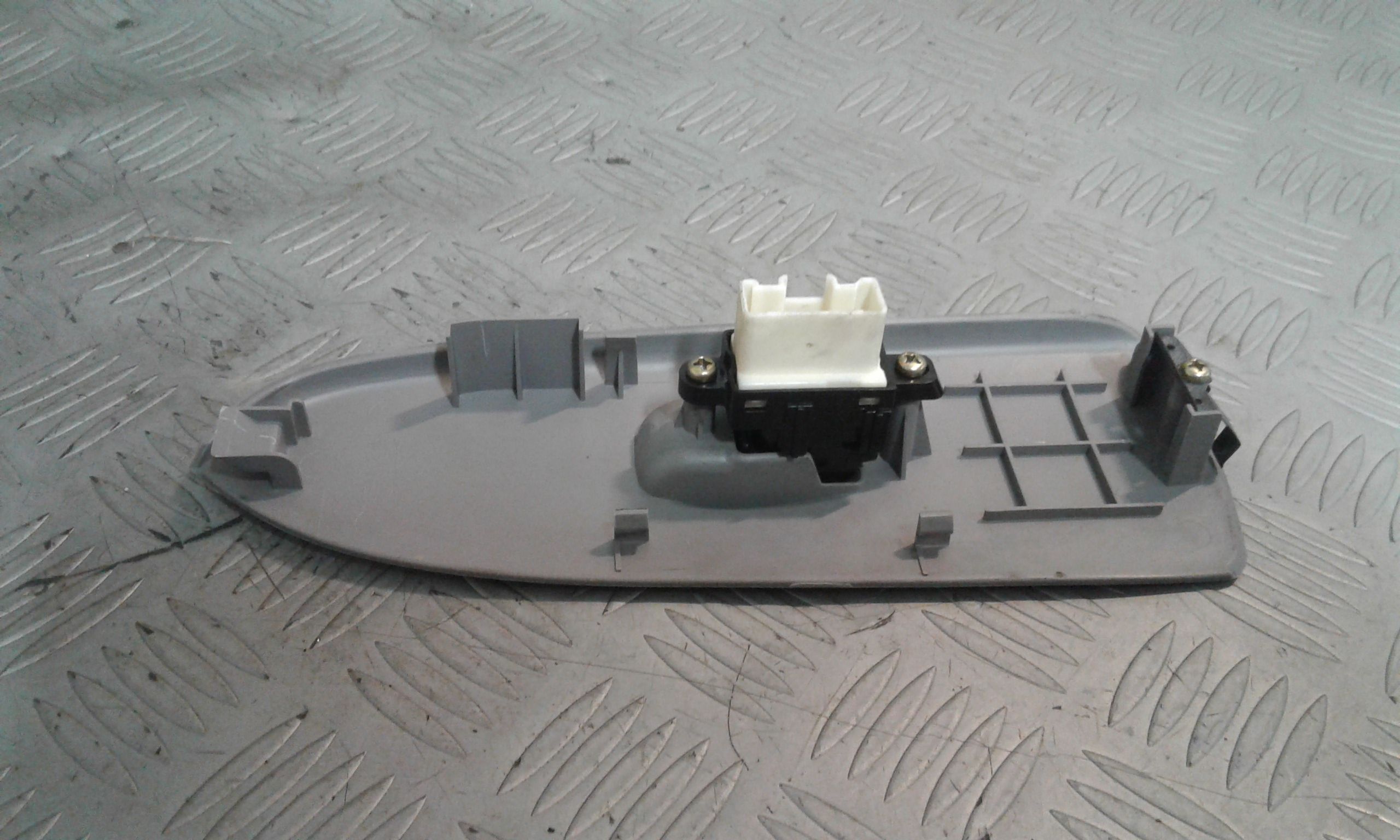 Pulsantiera Anteriore Destra Passeggero MAZDA 323 8 Serie