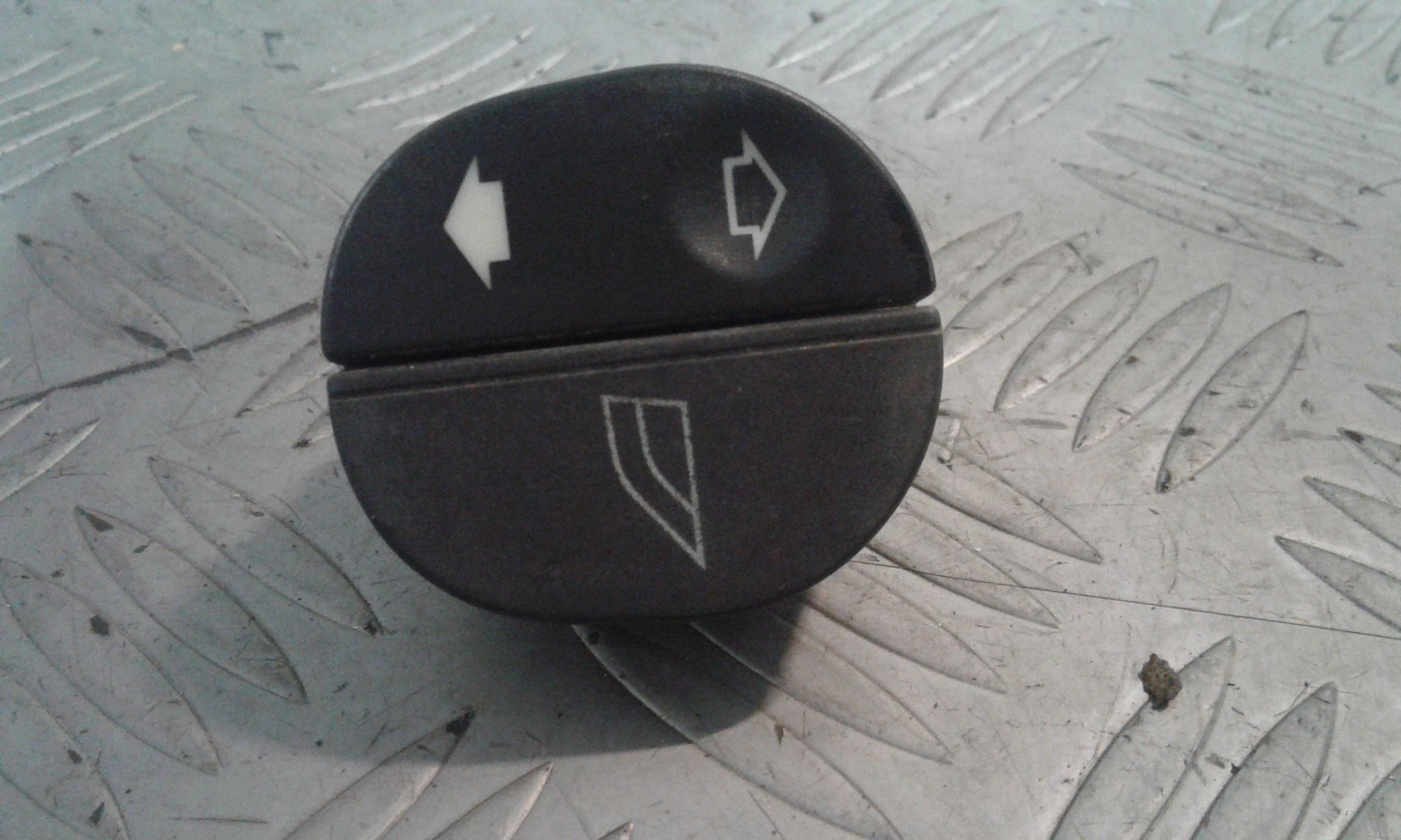 Pulsantiera Anteriore Destra Passeggero FORD Ka 1 Serie