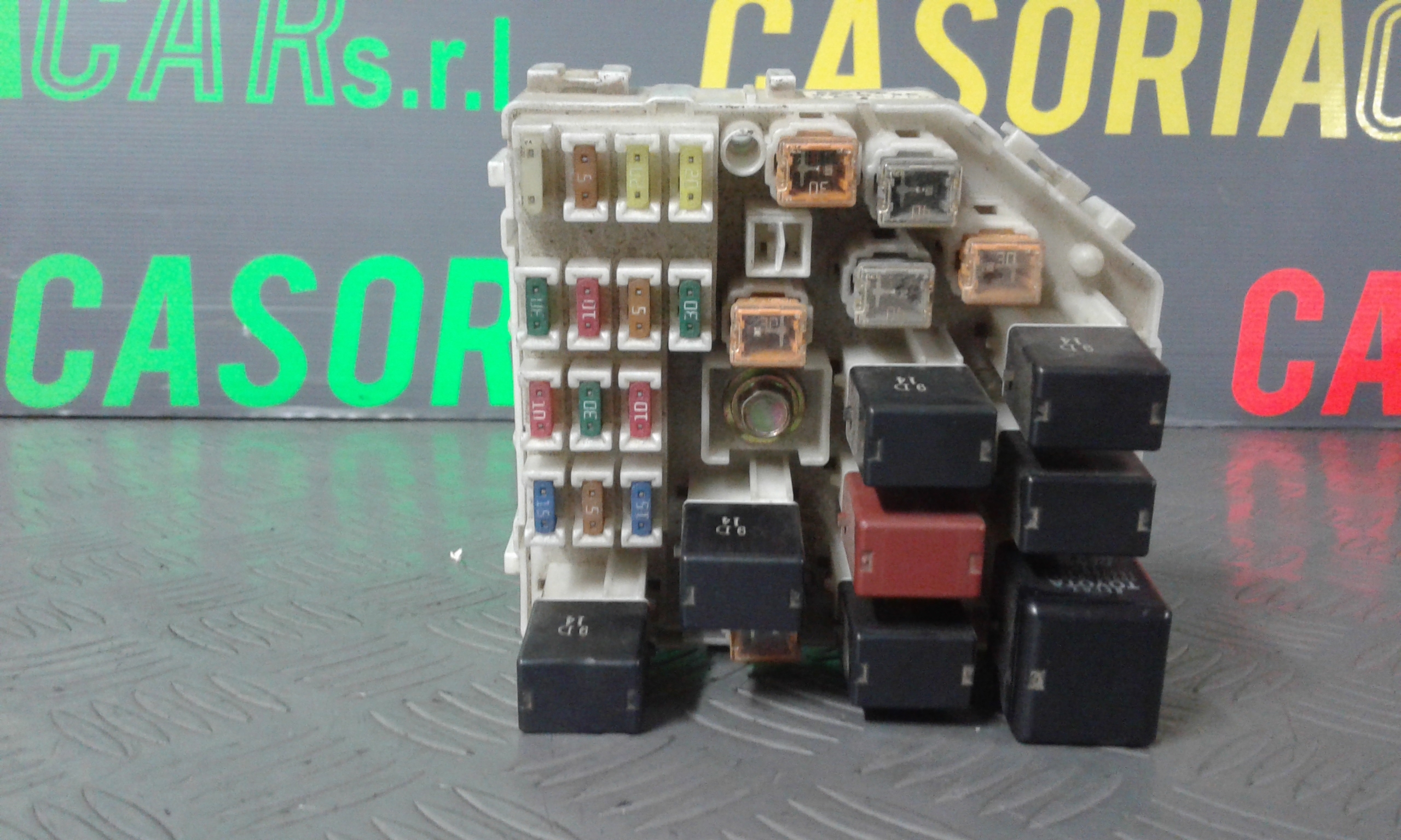 Centralina Porta Fusibili TOYOTA Rav4 2 Serie