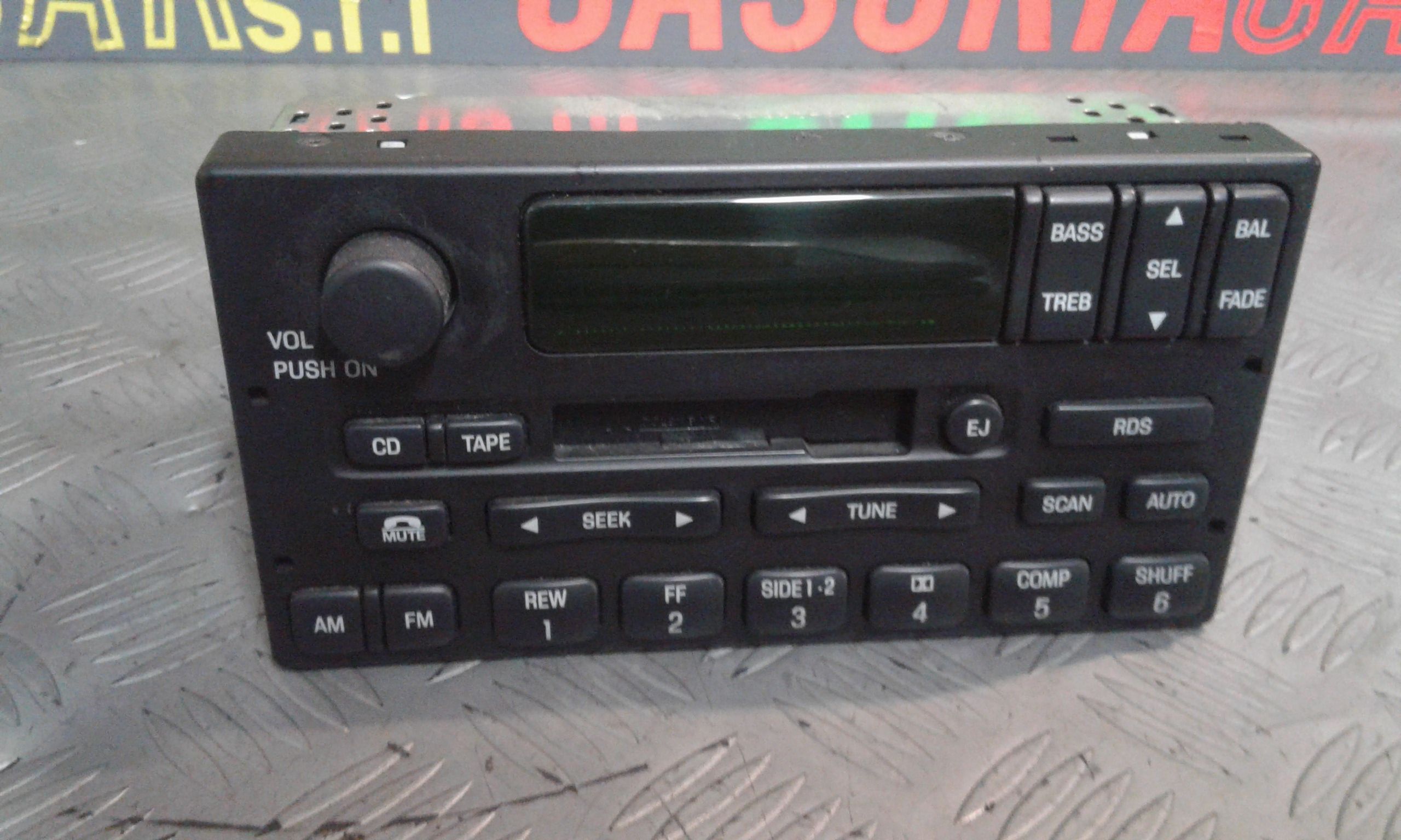 Autoradio FORD Expedition XLT 1 Serie