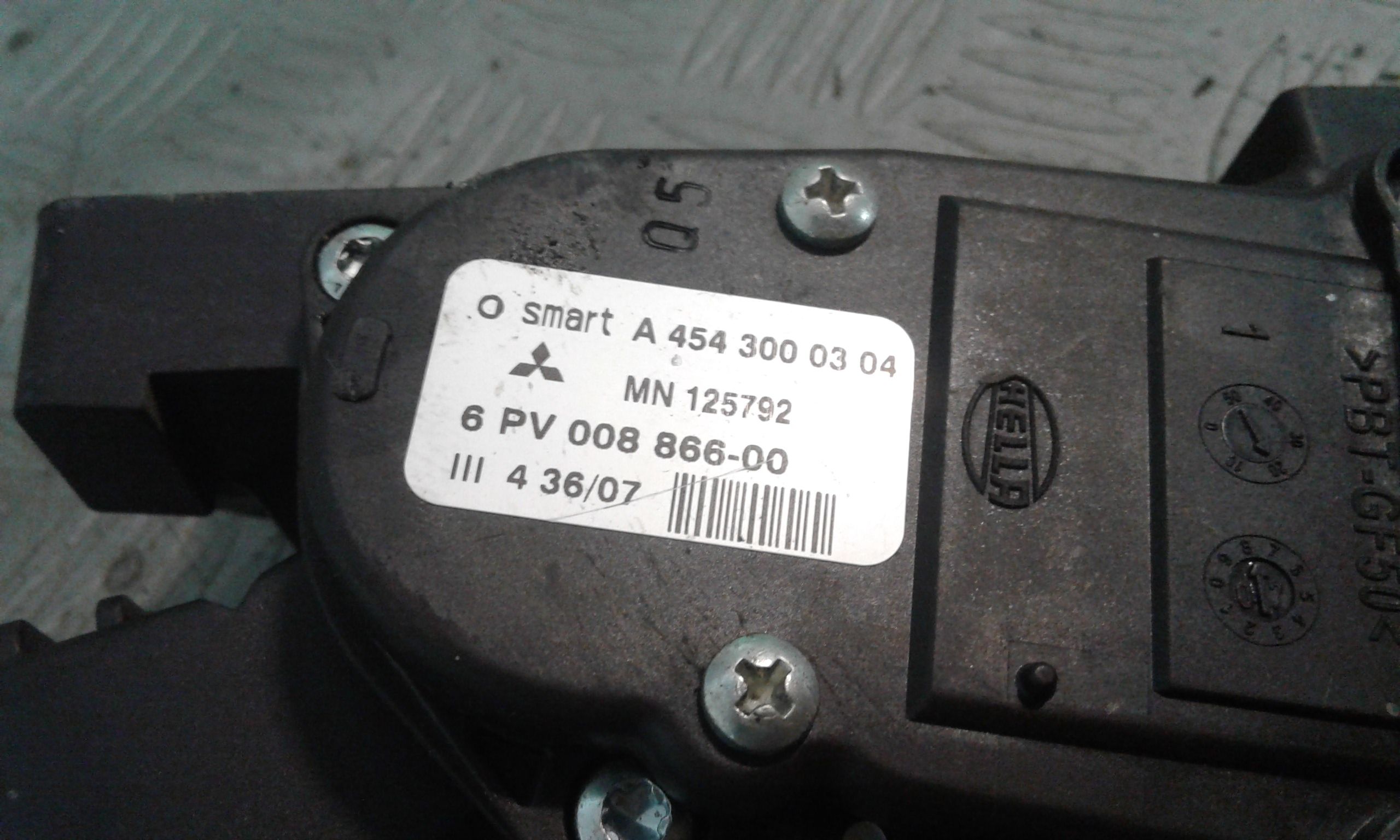 Pedale acceleratore MITSUBISHI Colt Serie 3P