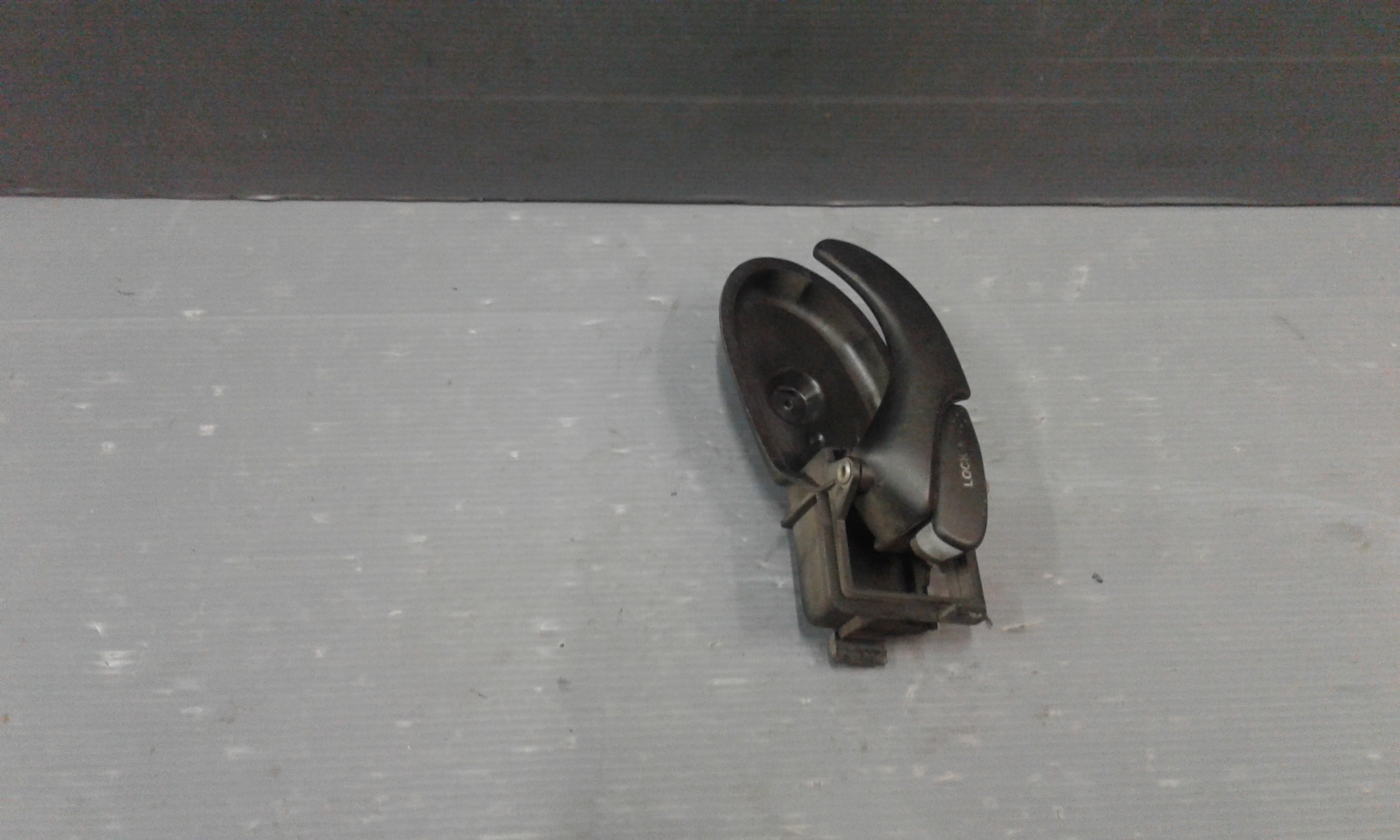 Maniglia esterna Anteriore Sinistra FORD Focus Berlina 1 Serie