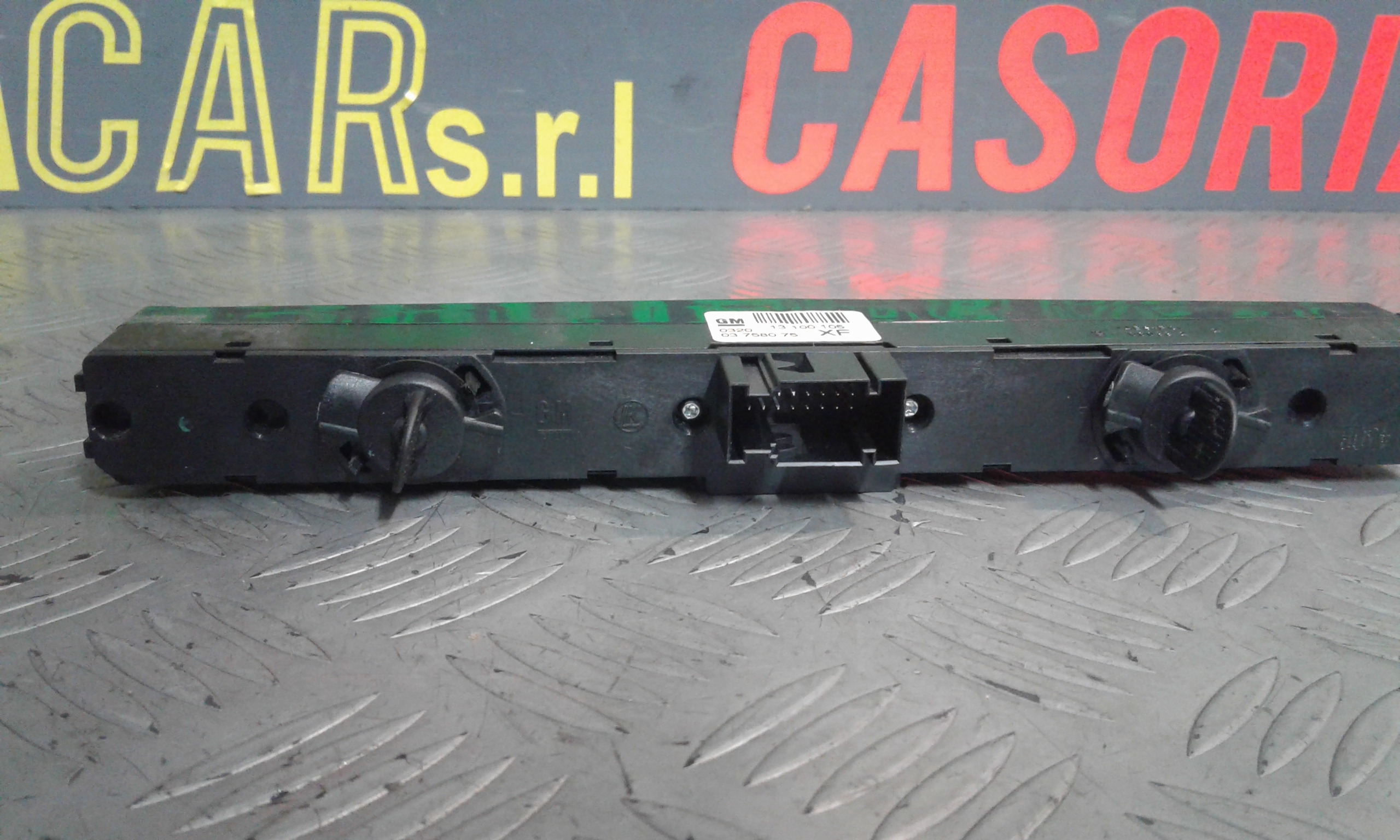 Pulsante luci di emergenza OPEL Astra H Berlina