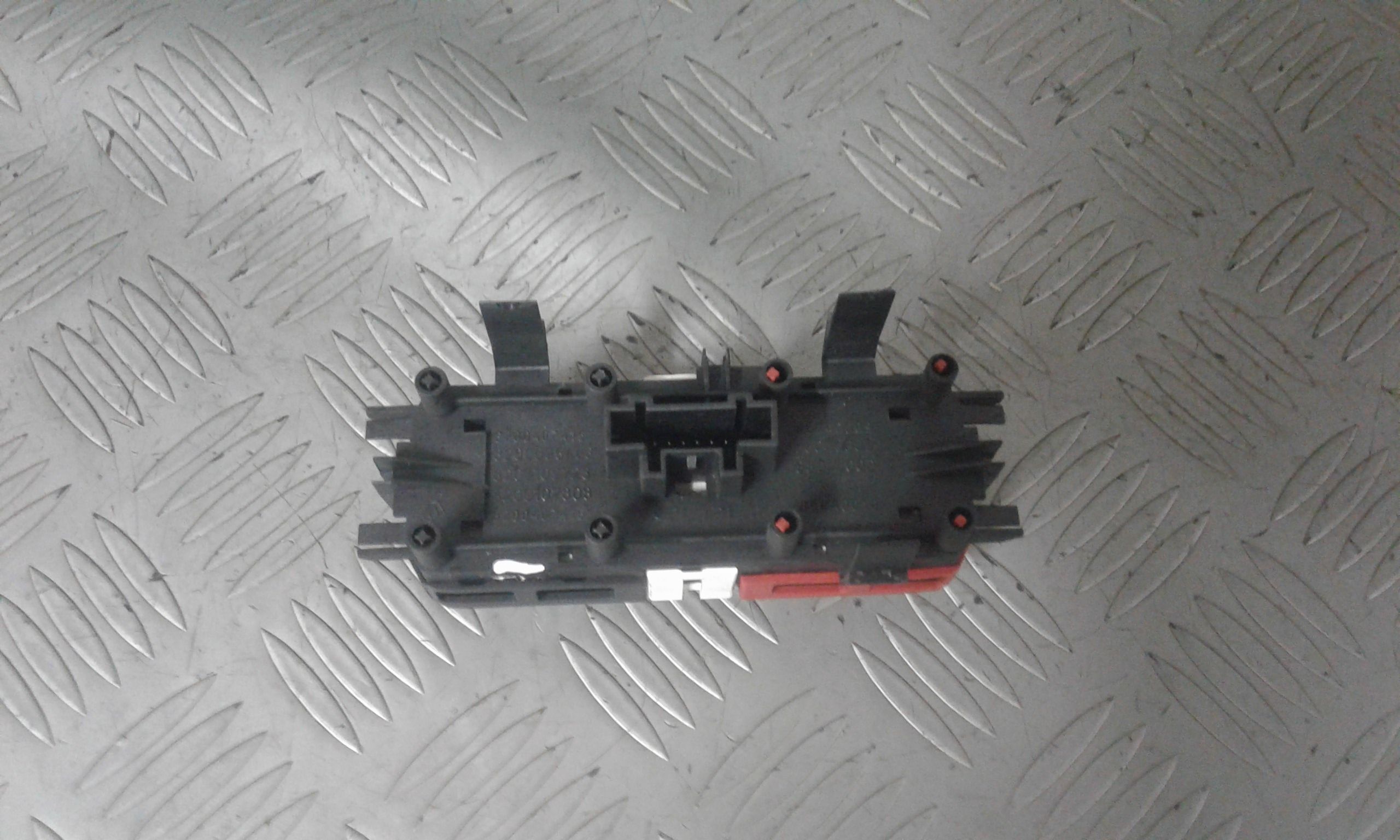 Pulsante luci di emergenza RENAULT Scenic 3 Serie