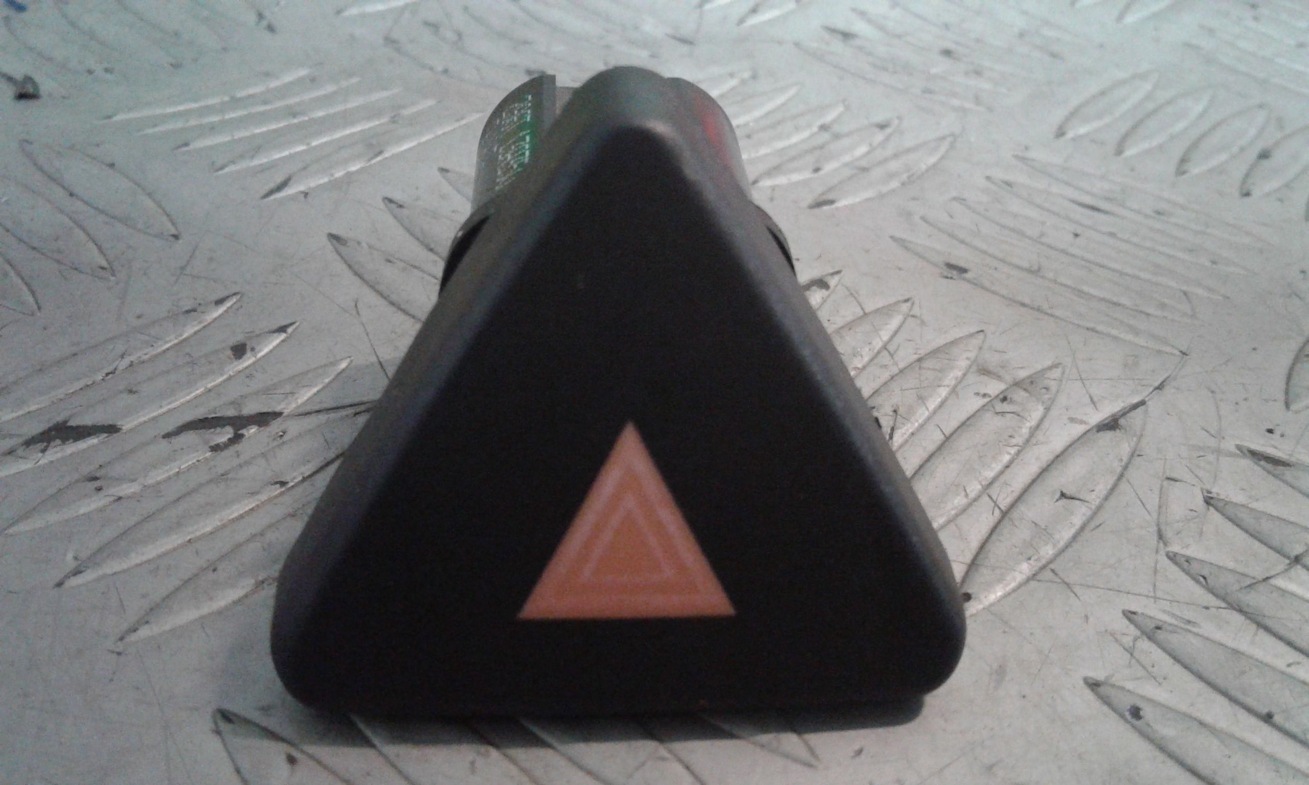 Pulsante luci di emergenza FORD Fiesta 4 Serie