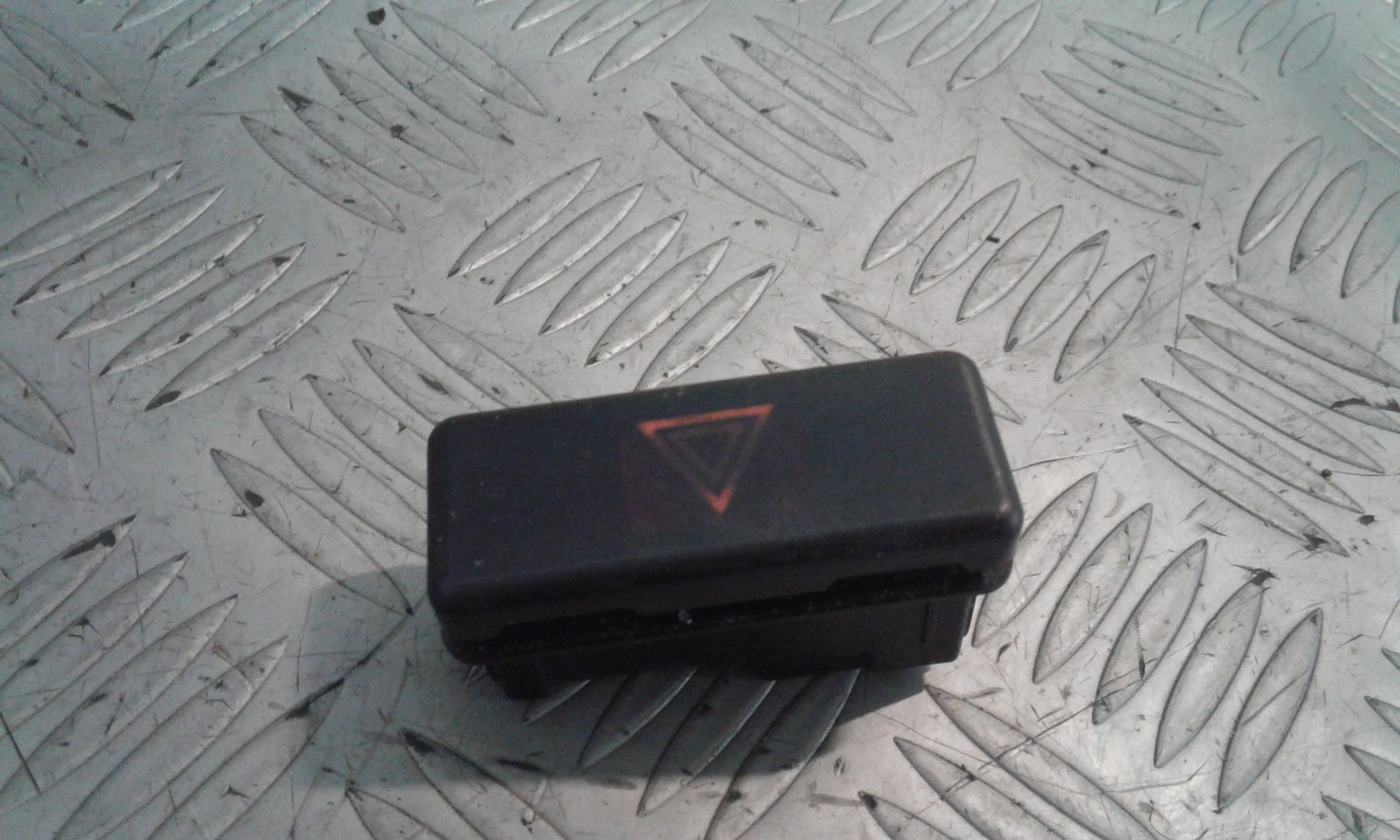 Pulsante luci di emergenza BMW Serie 5 E39 Berlina