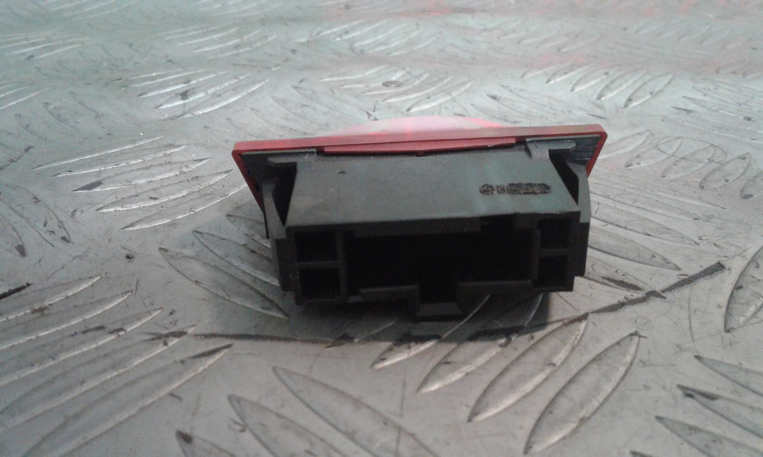 Pulsante luci di emergenza FIAT Stilo Berlina 3P