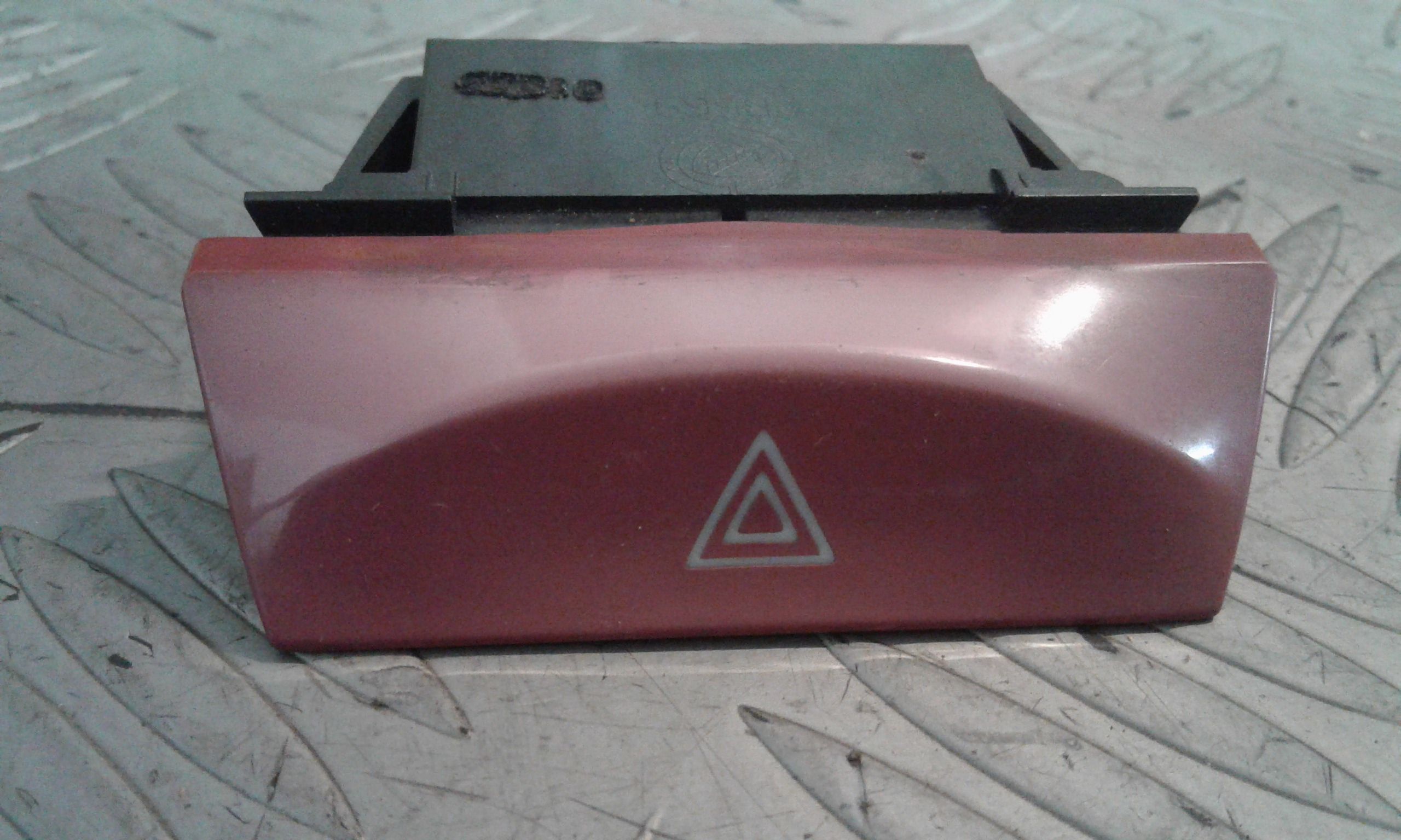 Pulsante luci di emergenza FIAT Stilo Berlina 3P