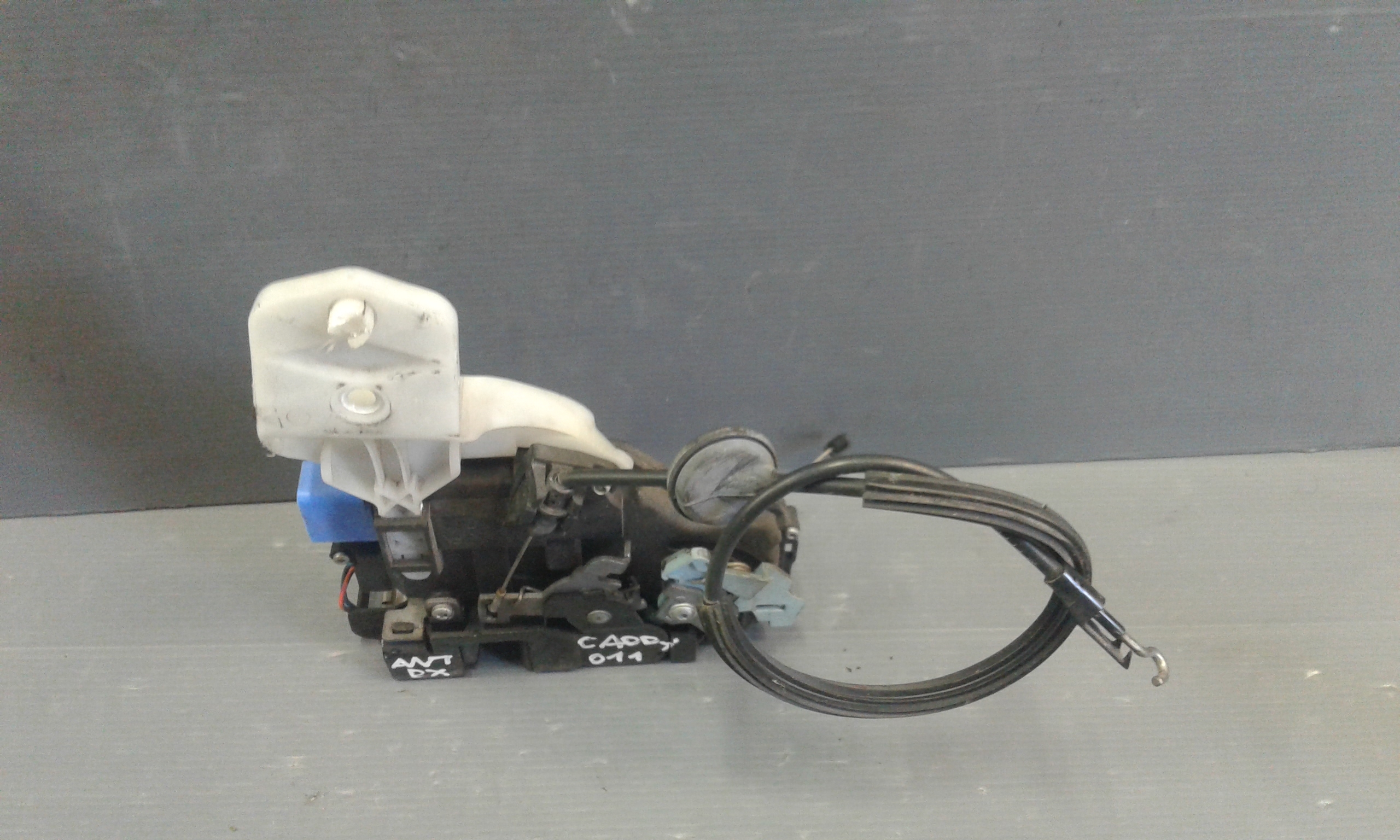 Serratura Anteriore Destra VOLKSWAGEN Caddy 4 Serie