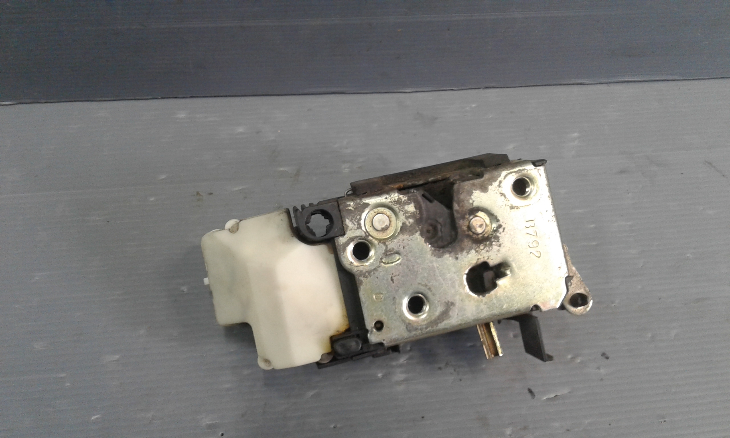 Serratura Anteriore Destra FIAT Punto Berlina 3P 2 Serie