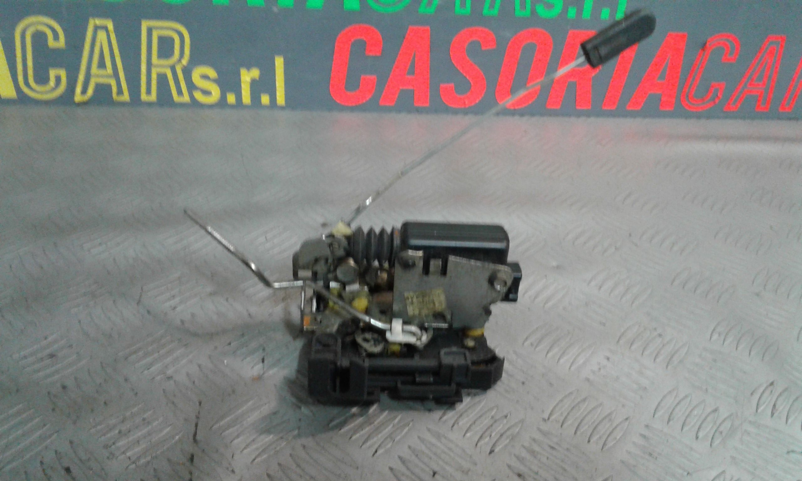 Serratura Anteriore Destra DACIA Sandero 1 Serie