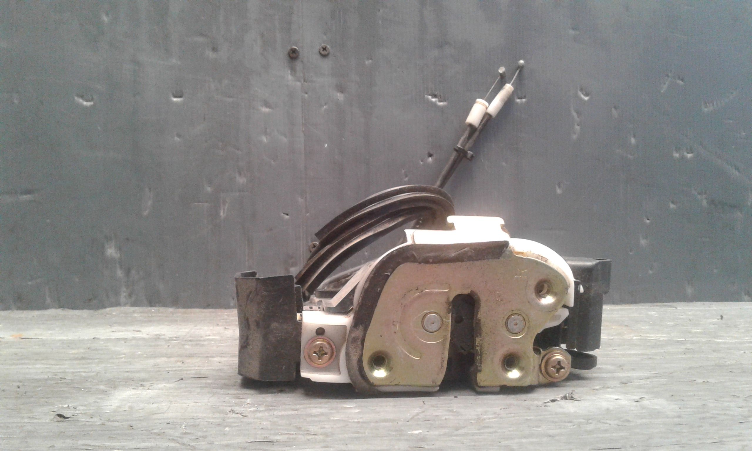 Serratura Anteriore Destra MITSUBISHI Colt 3P