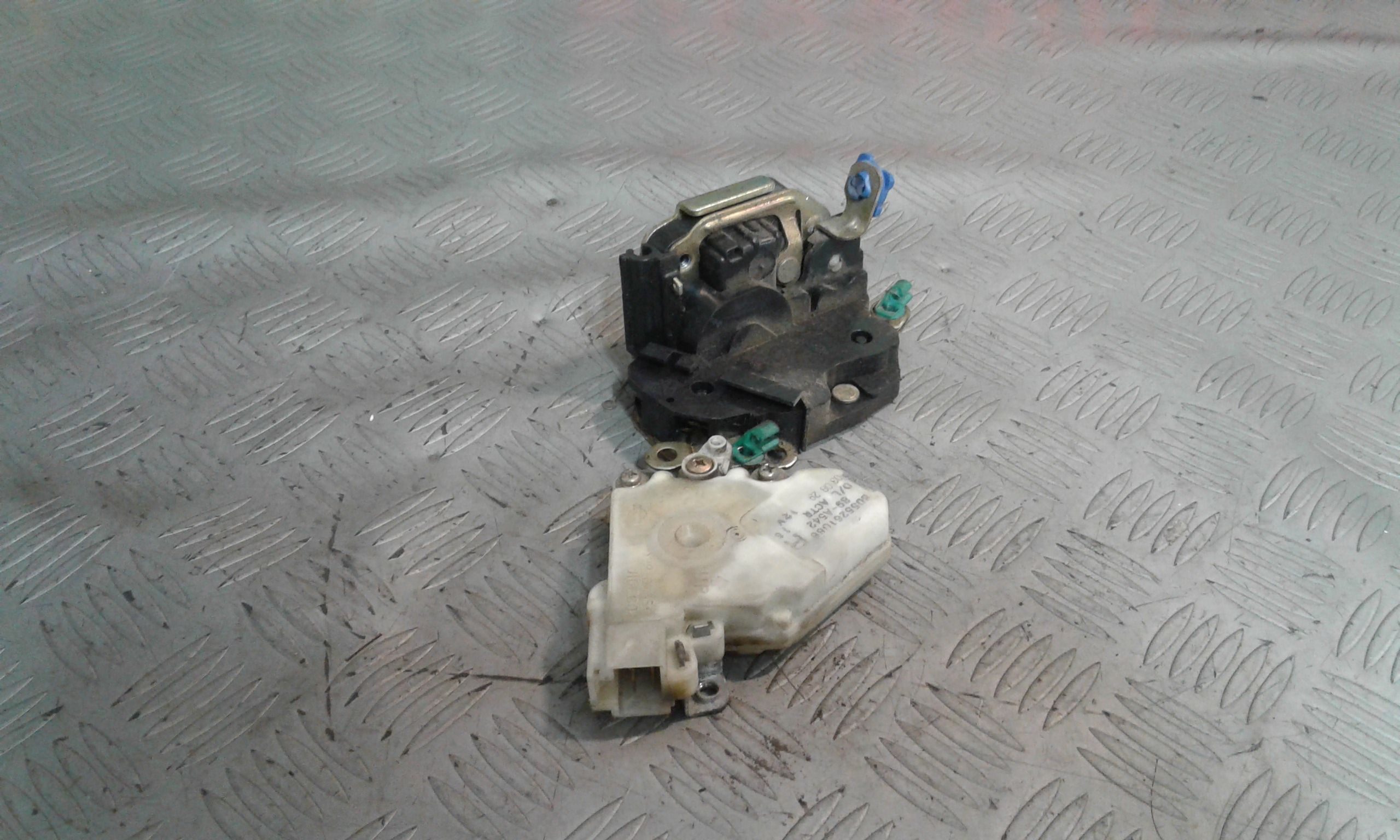 Serratura Anteriore Destra NISSAN Almera 2 Serie