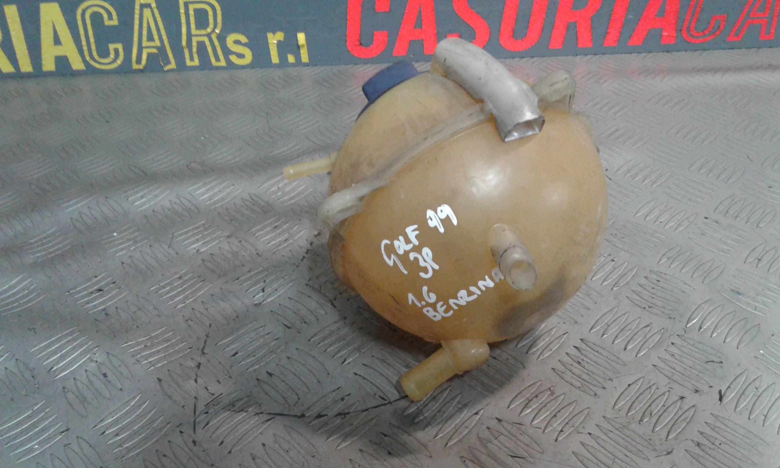 Vaschetta acqua VOLKSWAGEN Golf 4 Berlina