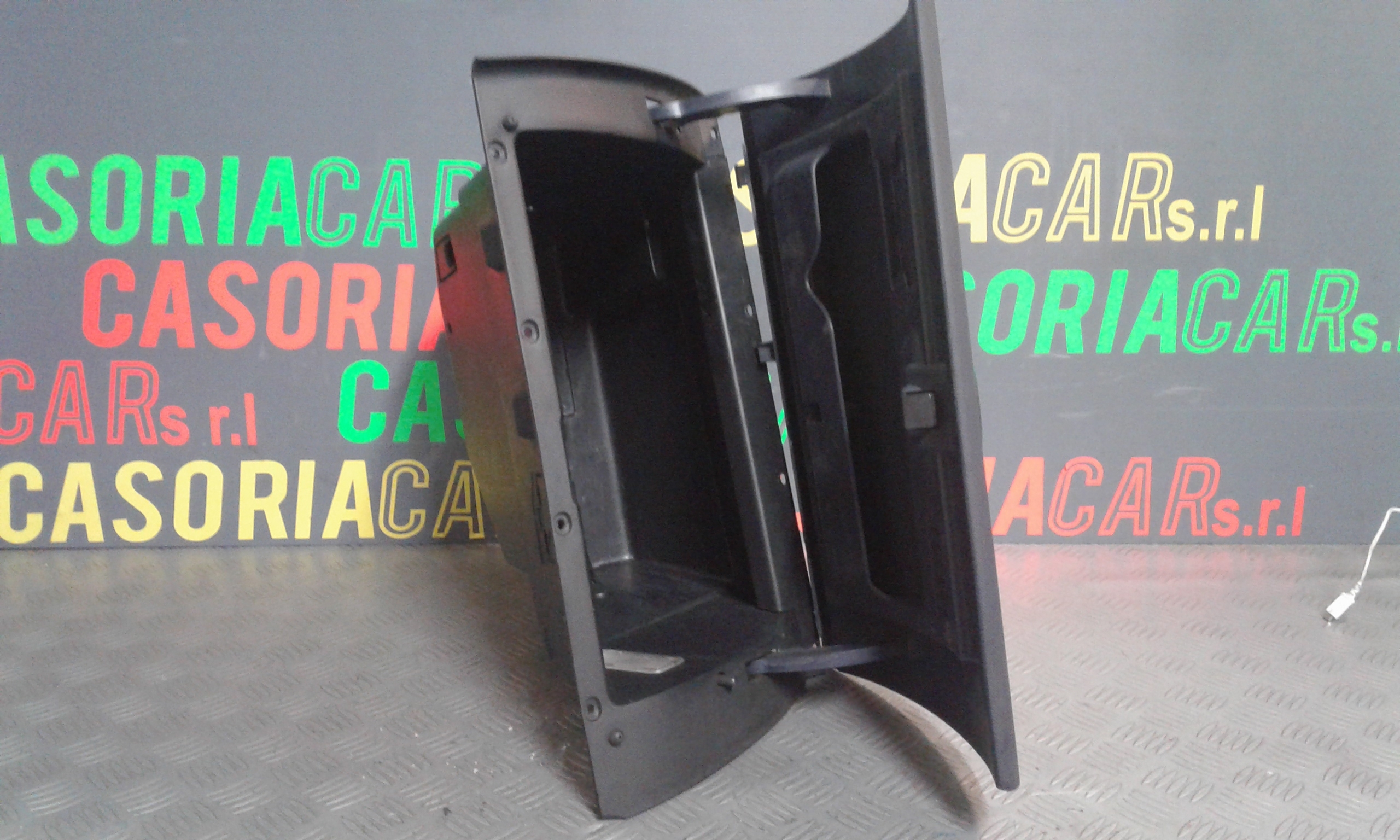 Cassetto porta oggetti PEUGEOT 1007 1 Serie