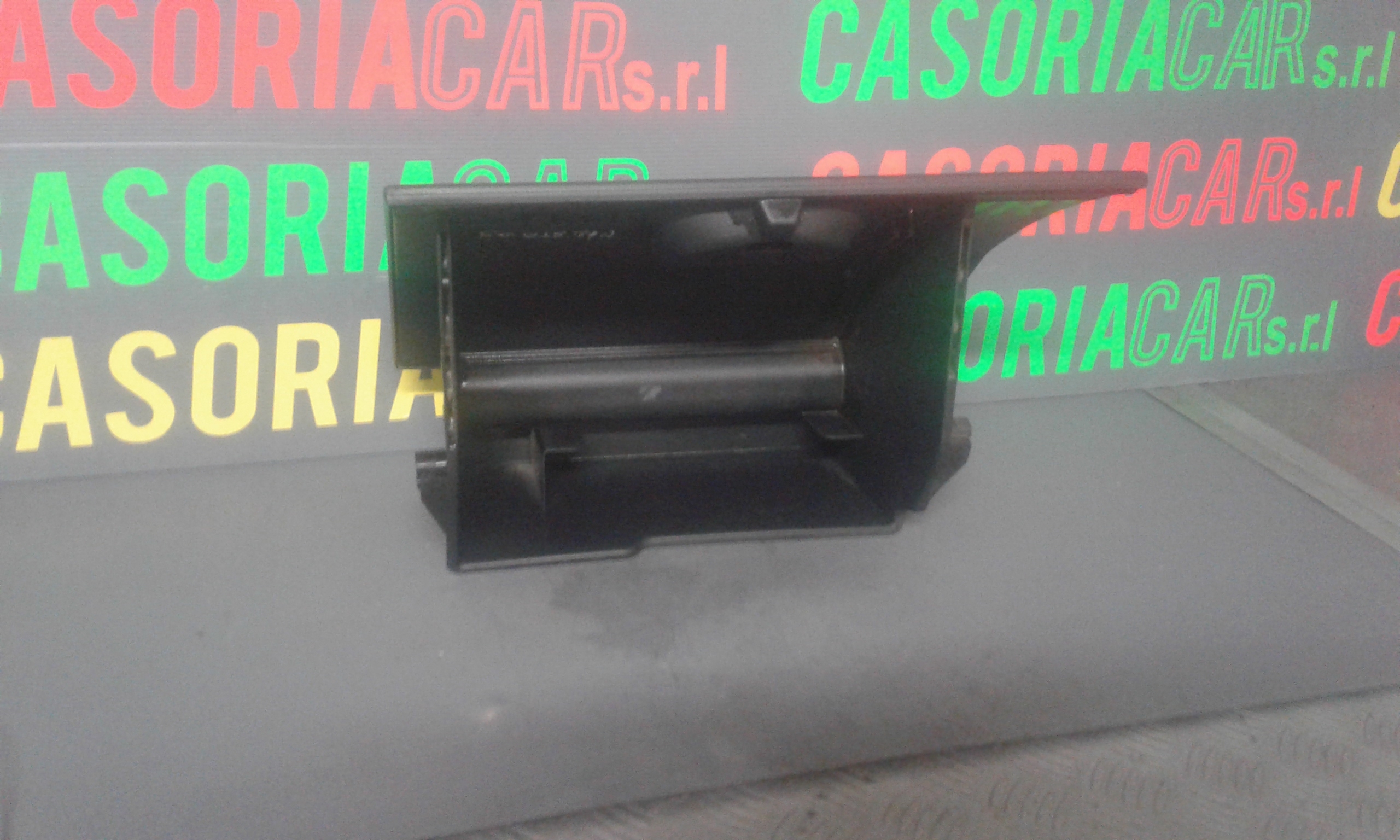 Cassetto porta oggetti FORD Fiesta 4 Serie