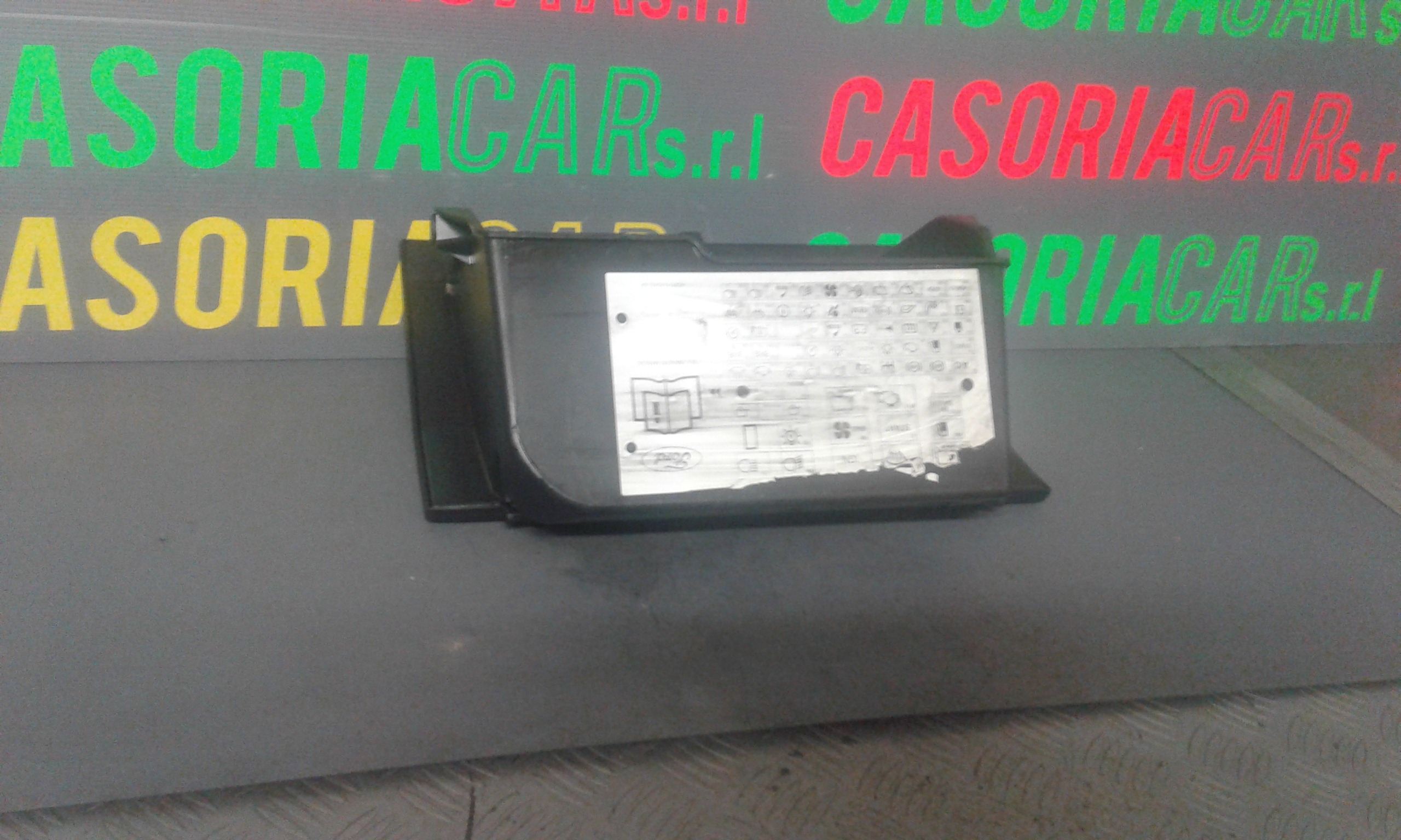 Cassetto porta oggetti FORD Fiesta 4 Serie