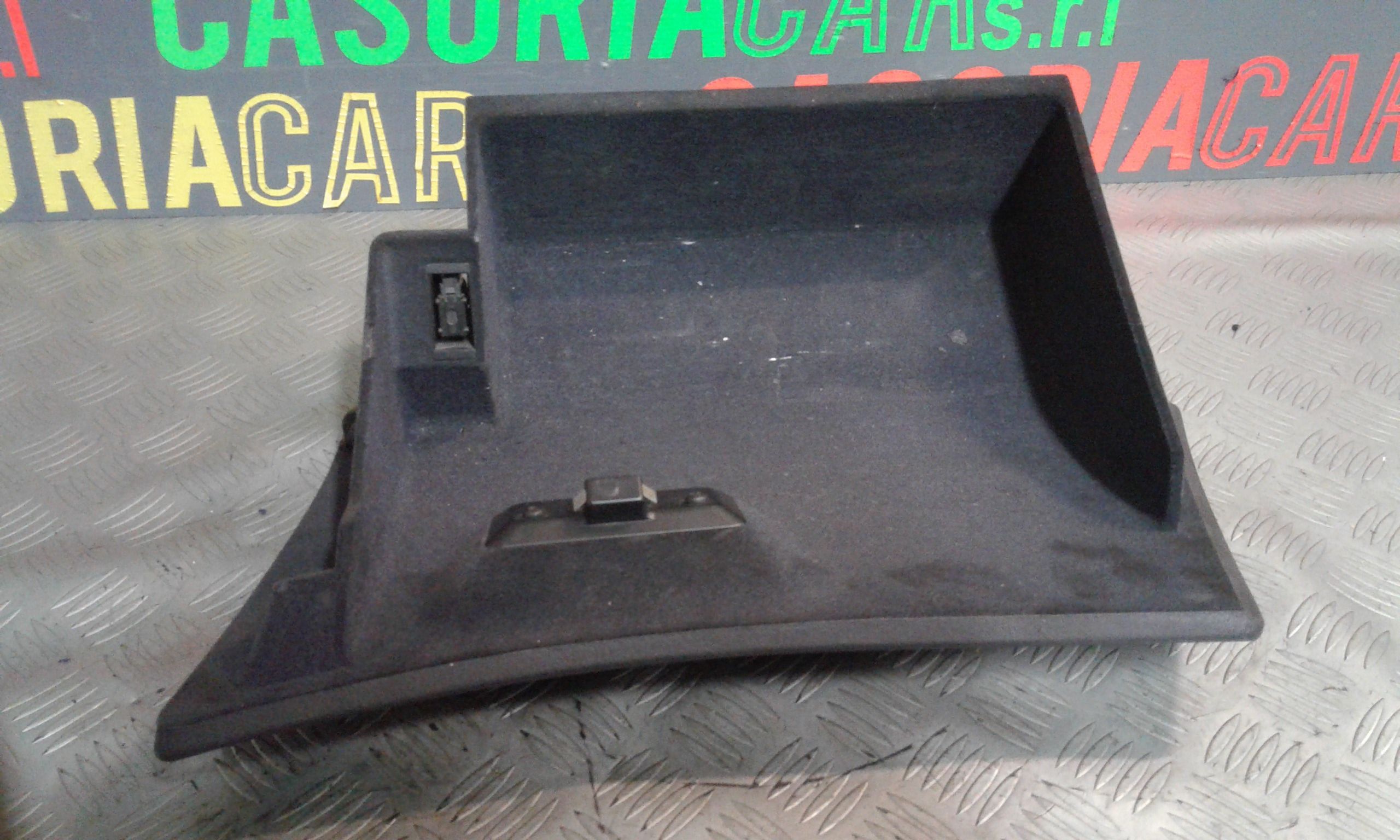 Cassetto porta oggetti BMW Serie 5 E39 Berlina