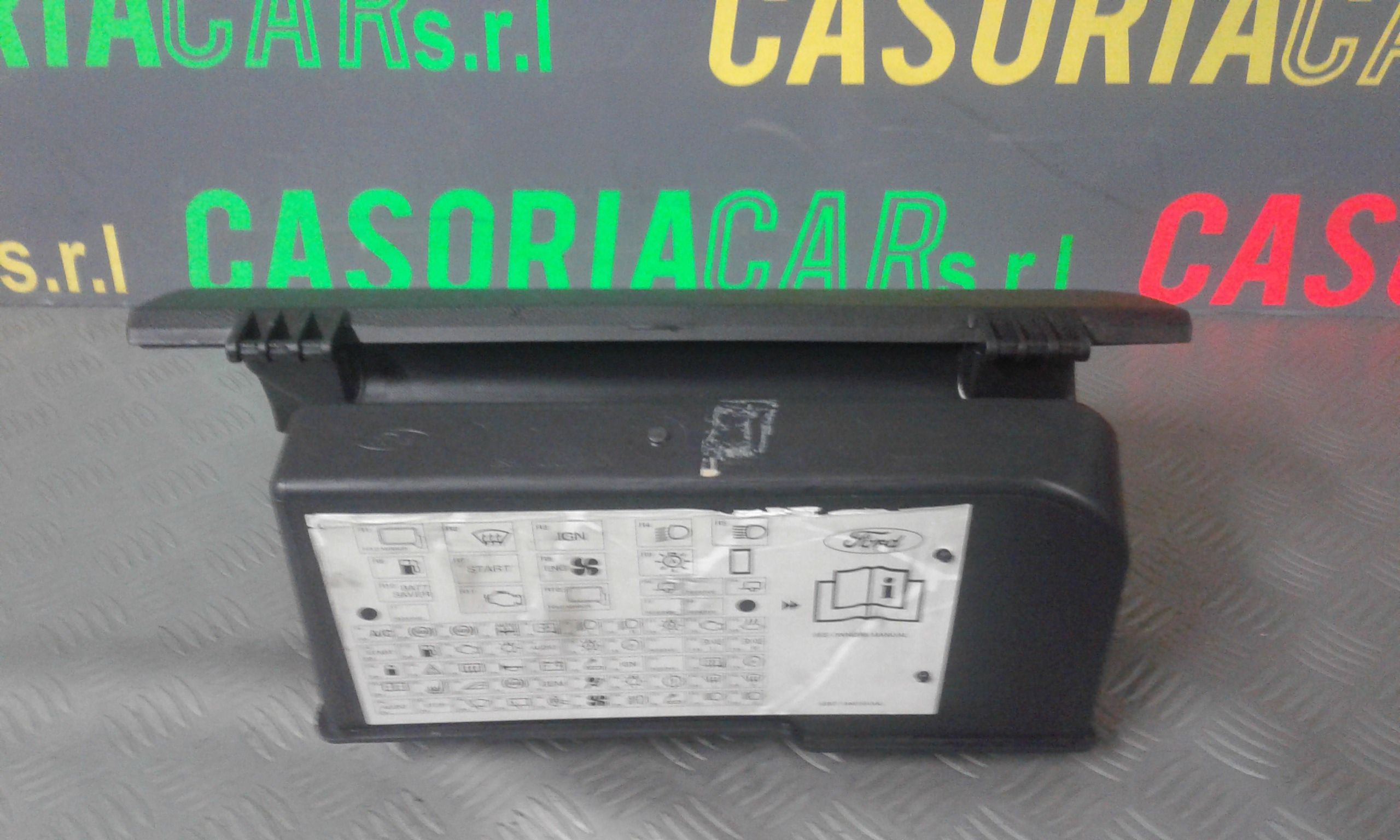 Cassetto porta oggetti FORD Fiesta 4 Serie