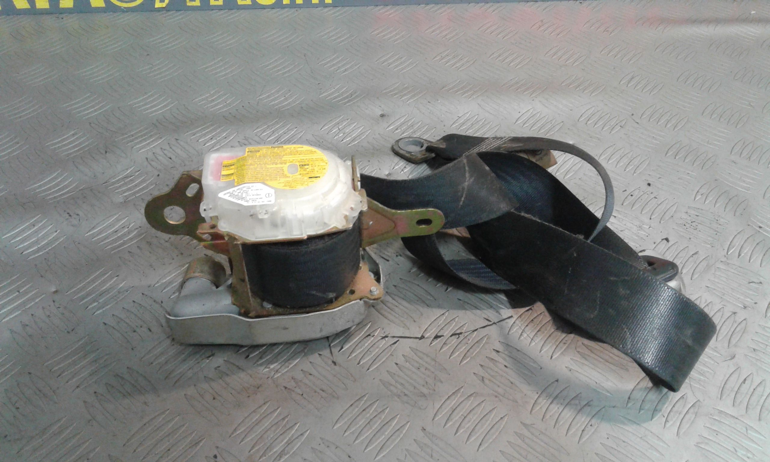 Cintura di Sicurezza anteriore Sinistra con pretensionatore TOYOTA Corolla Verso 2 Serie