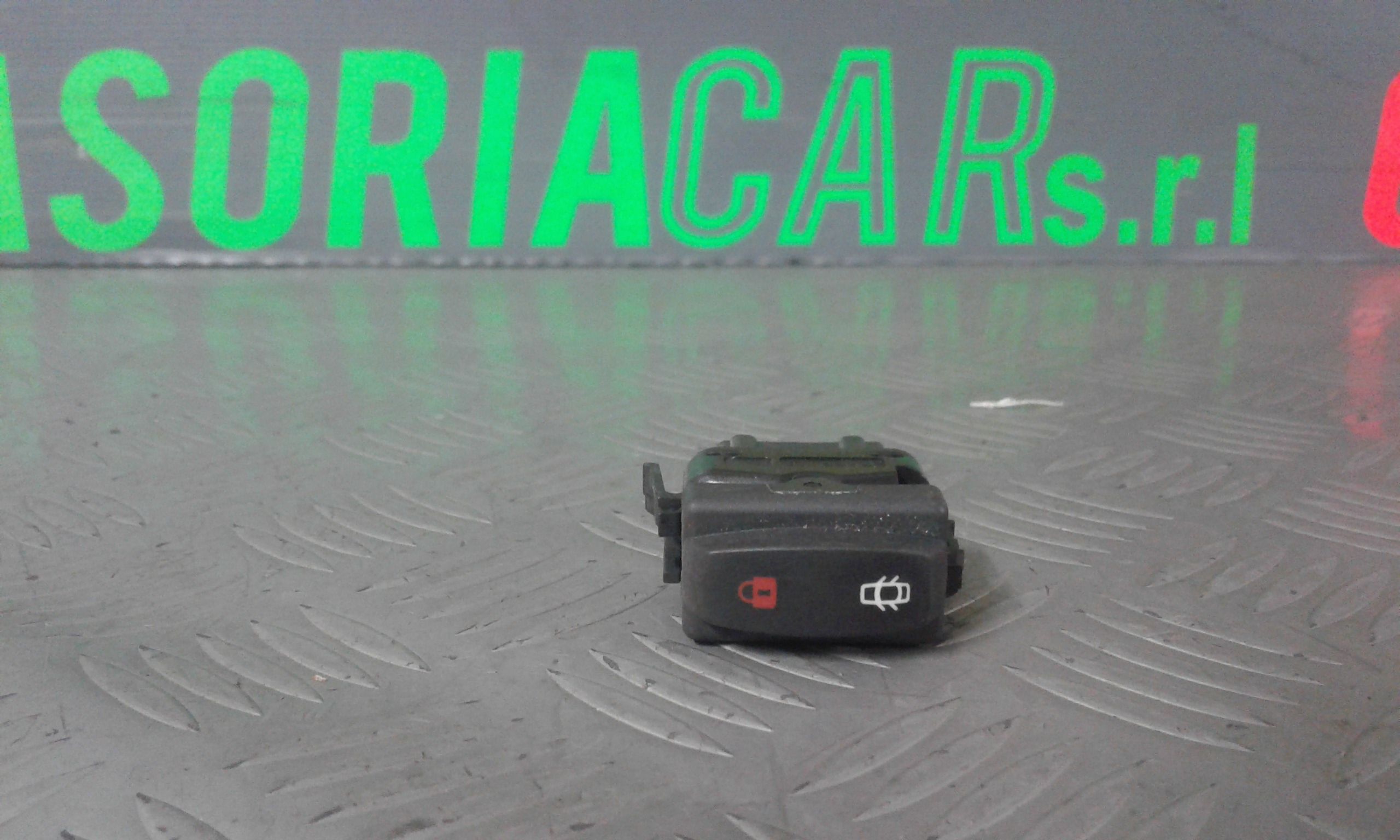 Pulsante RENAULT Trafic Furgone