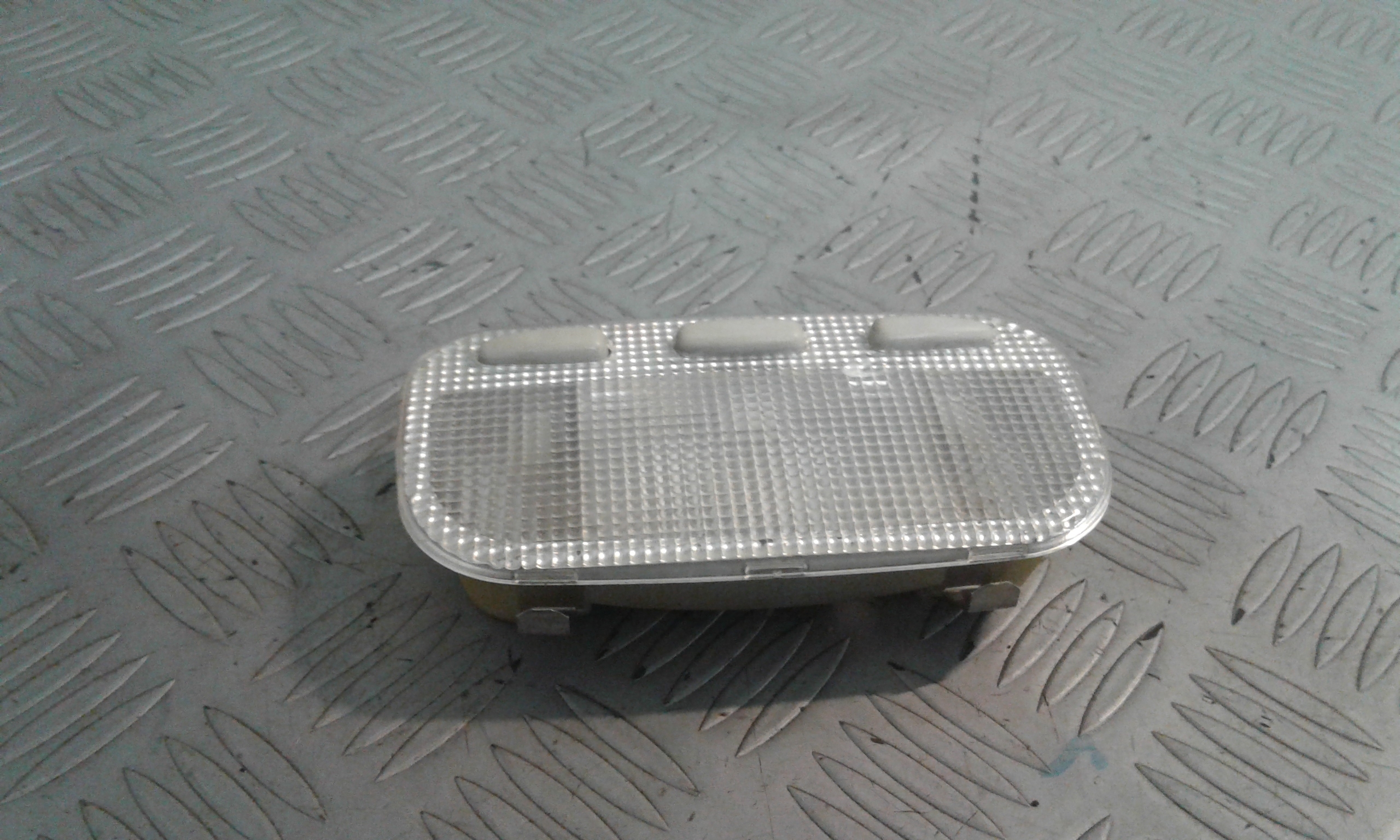 Luce di cortesia anteriore PEUGEOT 1007 1 Serie