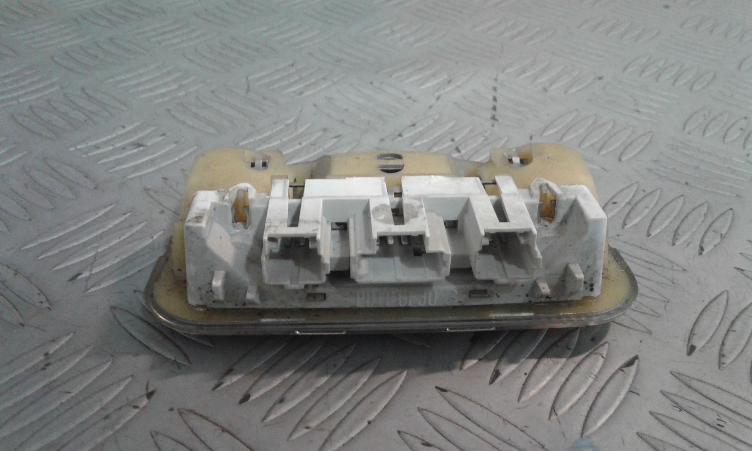 Luce di cortesia anteriore PEUGEOT 1007 1 Serie