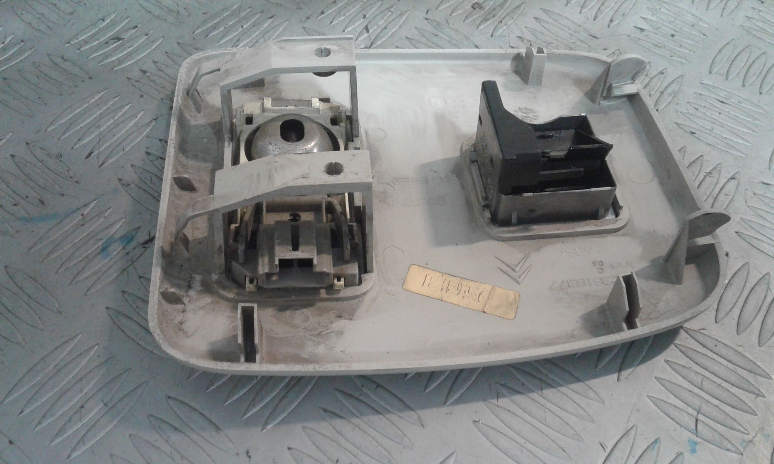 Luce di cortesia anteriore CITROEN Xsara Break 2 Serie