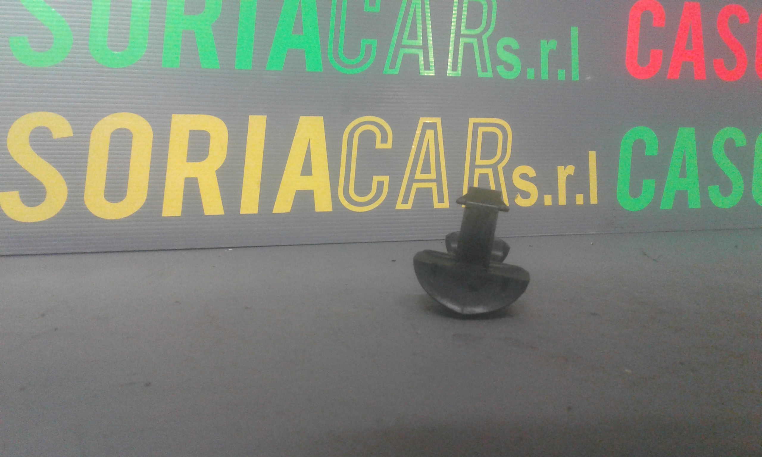 Maniglia esterna Posteriore Sinistra FORD Focus Berlina 1 Serie