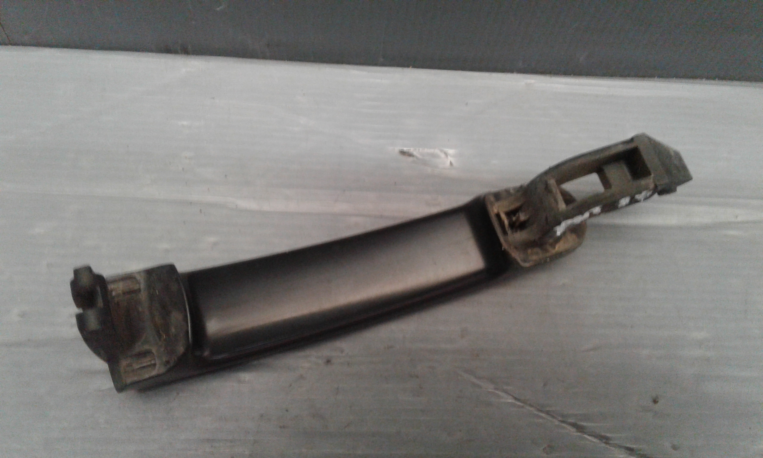 Maniglia esterna Posteriore Sinistra VOLKSWAGEN Polo 4 Serie