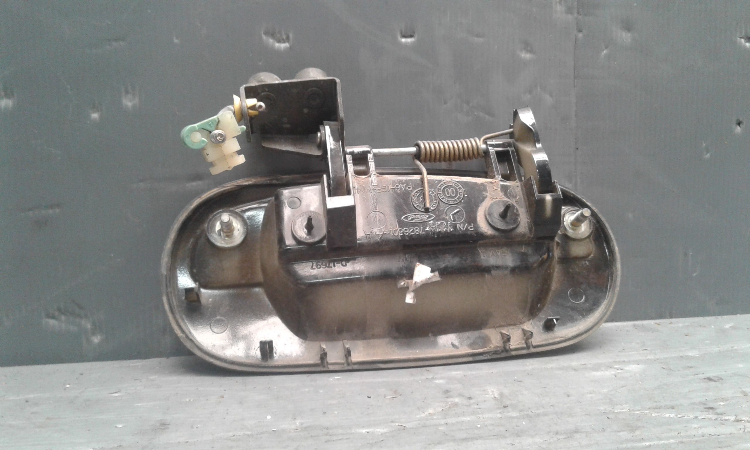 Maniglia esterna Posteriore Sinistra FORD Expedition XLT 1 Serie