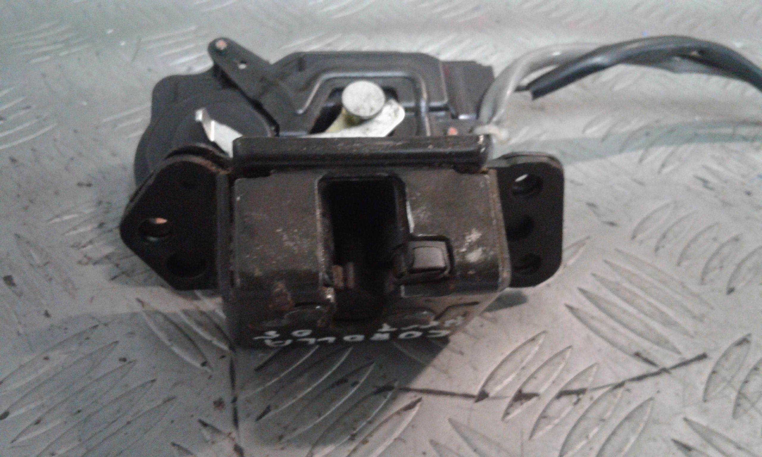 Serratura Cofano Posteriore TOYOTA Corolla Verso 2 Serie