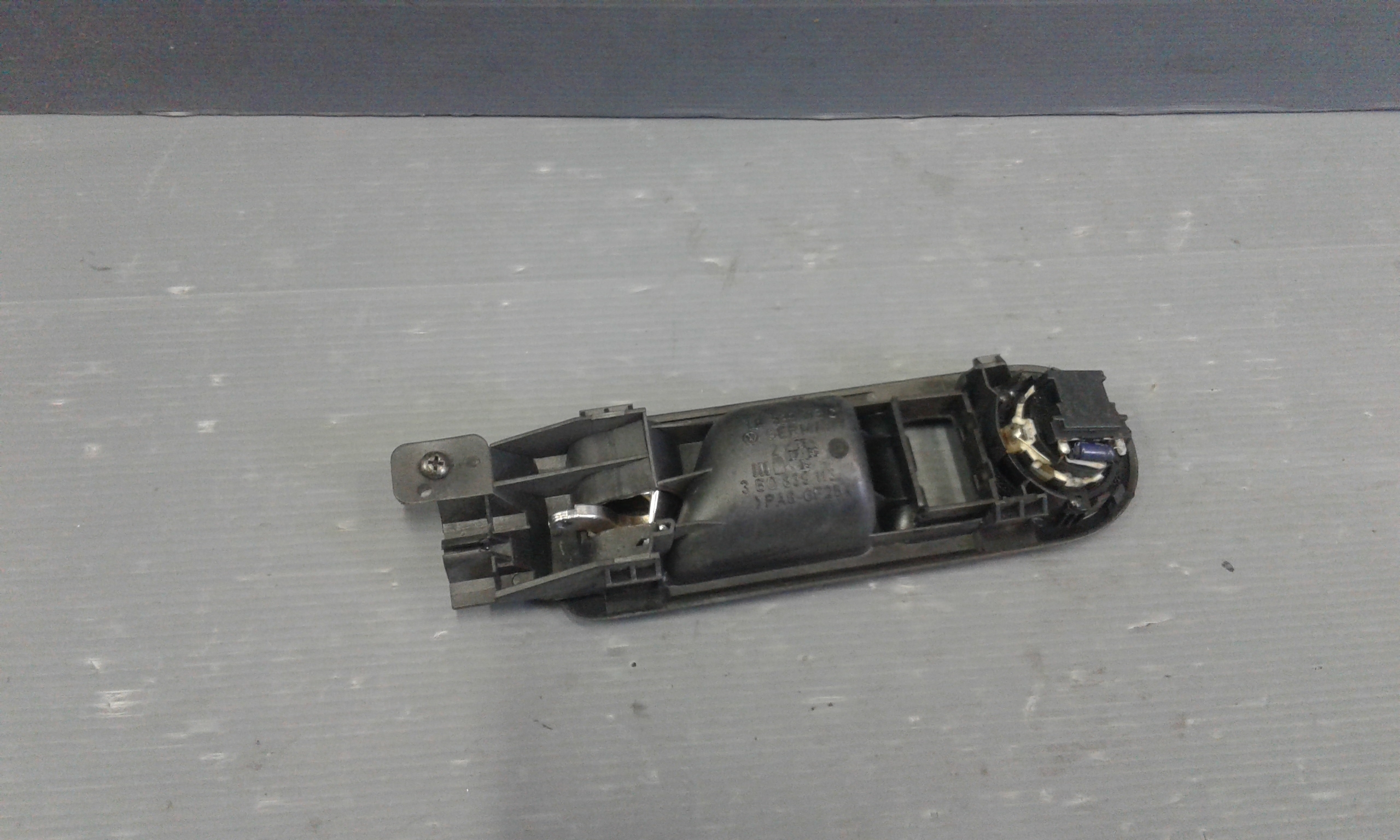 Maniglia interna Posteriore Sinistra VOLKSWAGEN Bora Berlina