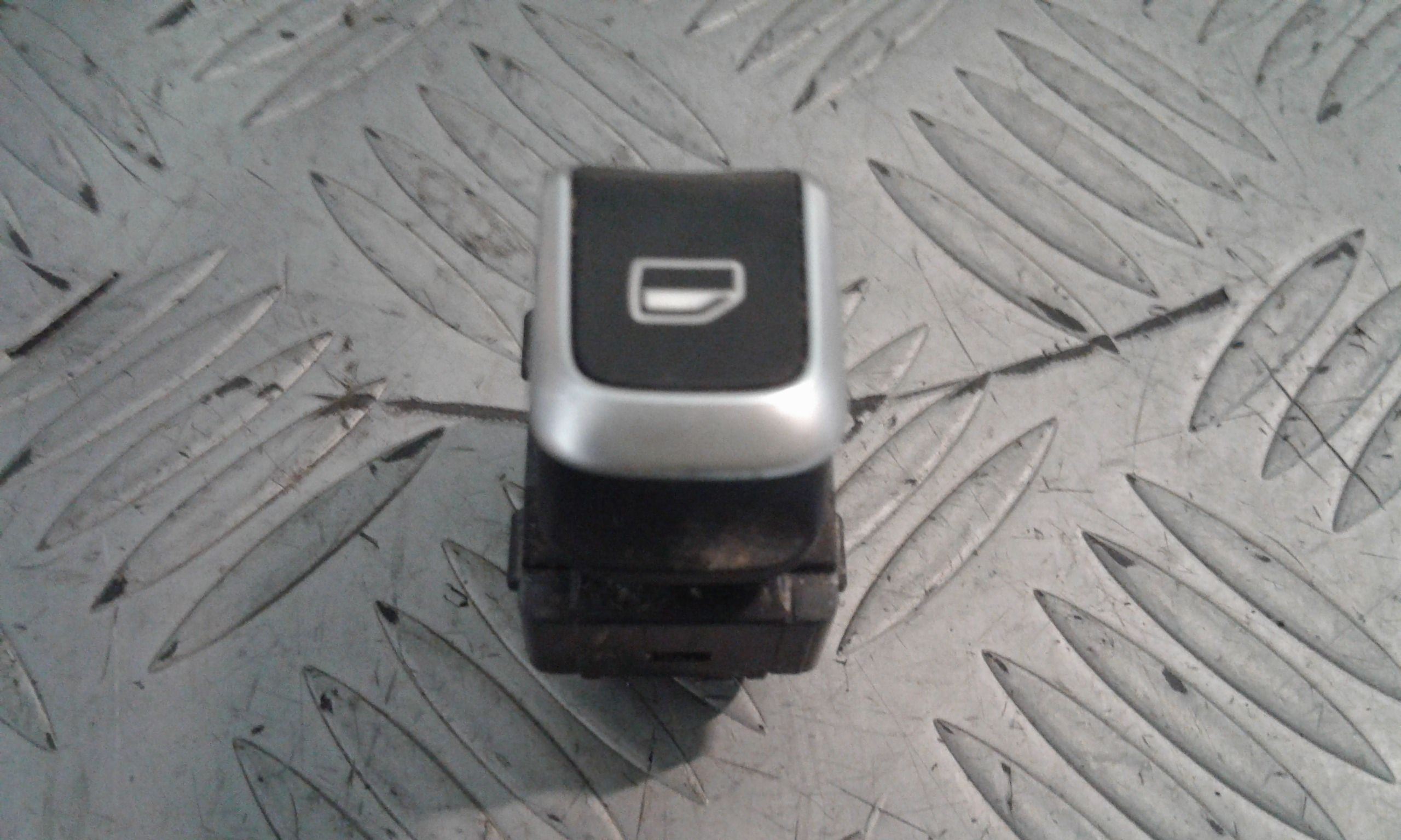 Pulsantiera Posteriore Destra AUDI A3 Sportback 3 Serie