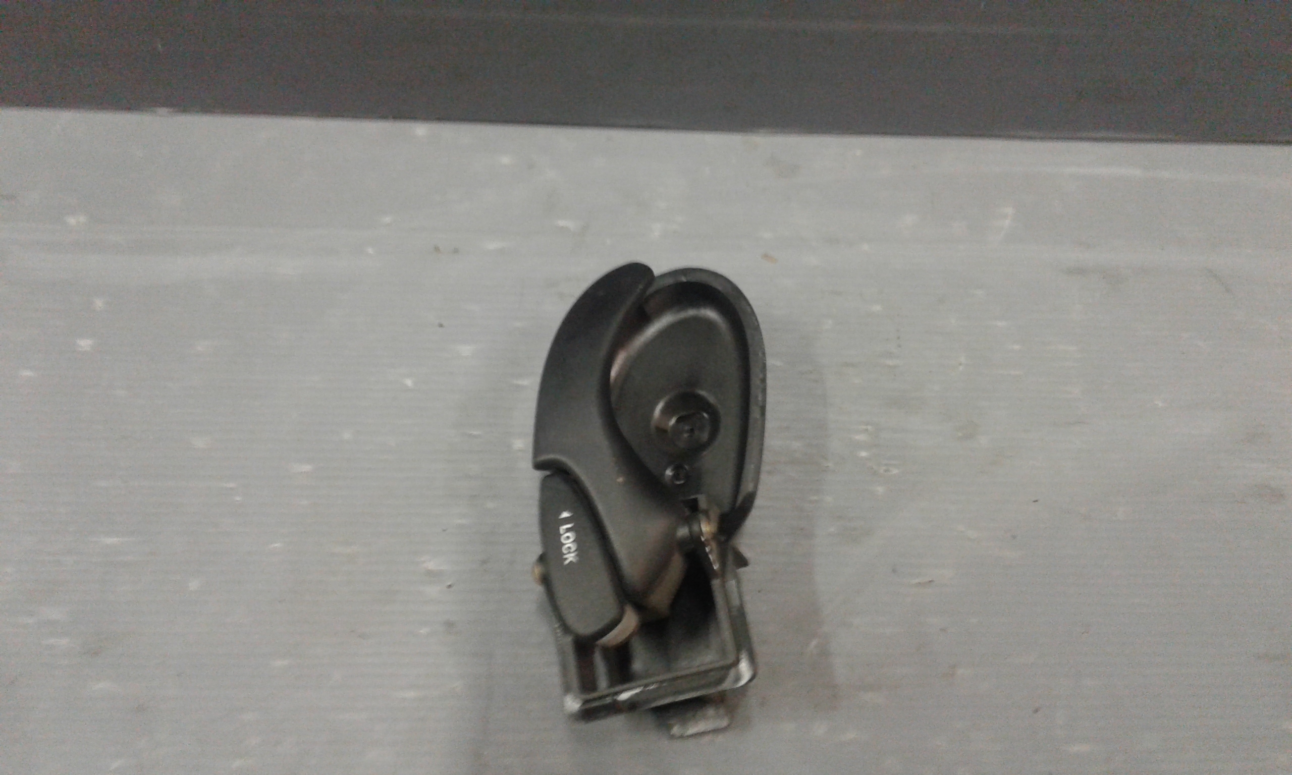 Maniglia interna Anteriore Destra FORD Focus Berlina 1 Serie