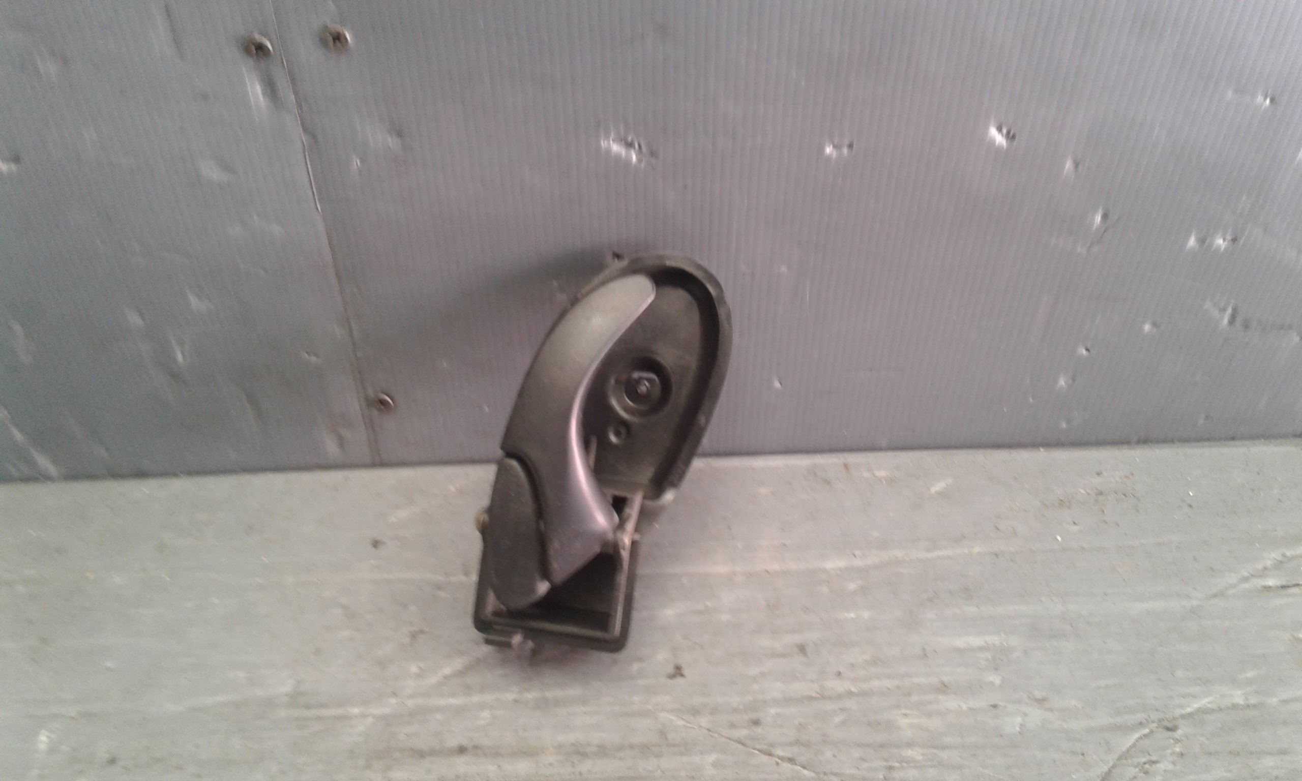 Maniglia interna Anteriore Destra FORD Focus Berlina 1 Serie