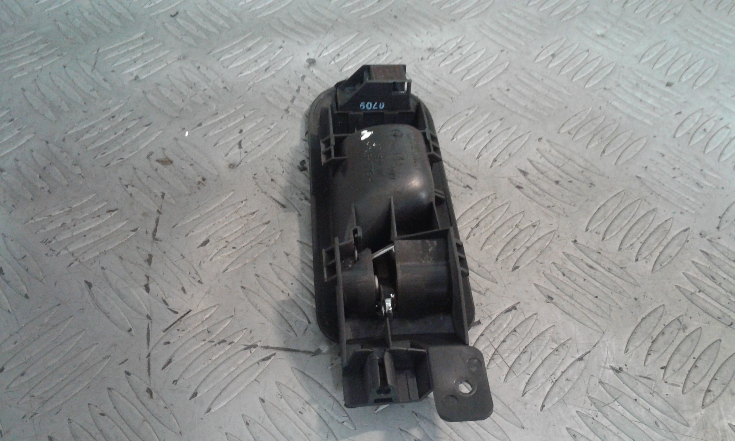 Maniglia interna Anteriore Destra VOLKSWAGEN Passat Berlina 2 Serie