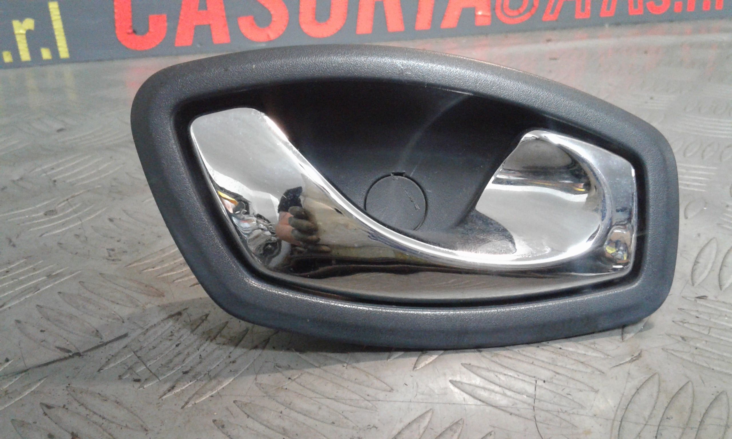 Maniglia interna Anteriore Destra RENAULT Captur Serie