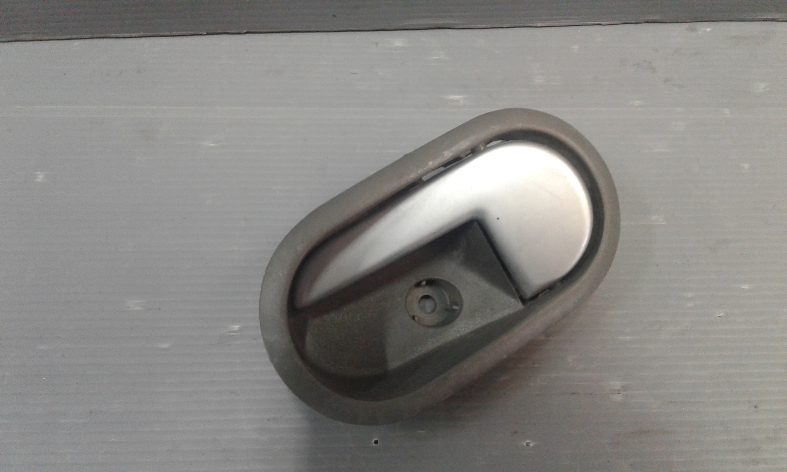 Maniglia interna anteriore Sinistra FORD Fiesta 4 Serie