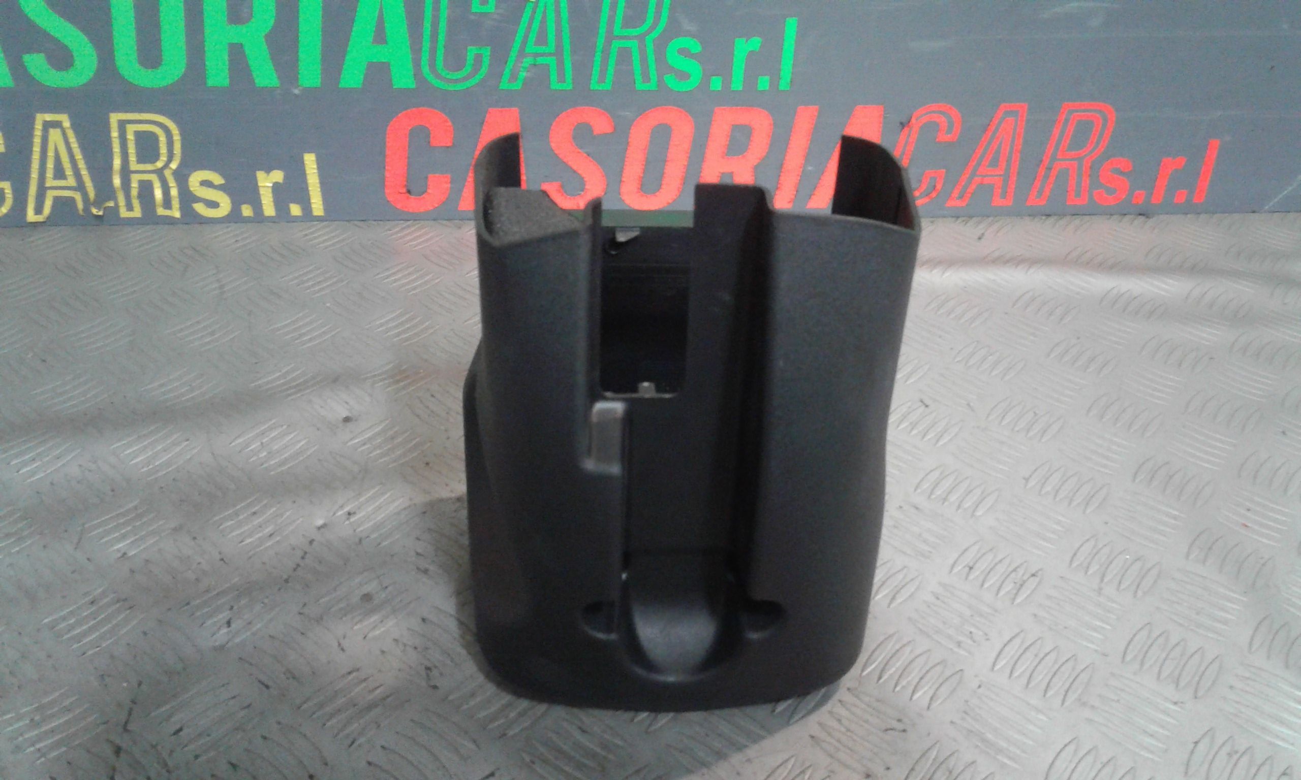 Riparo piantone sterzo MITSUBISHI Colt Serie 3P