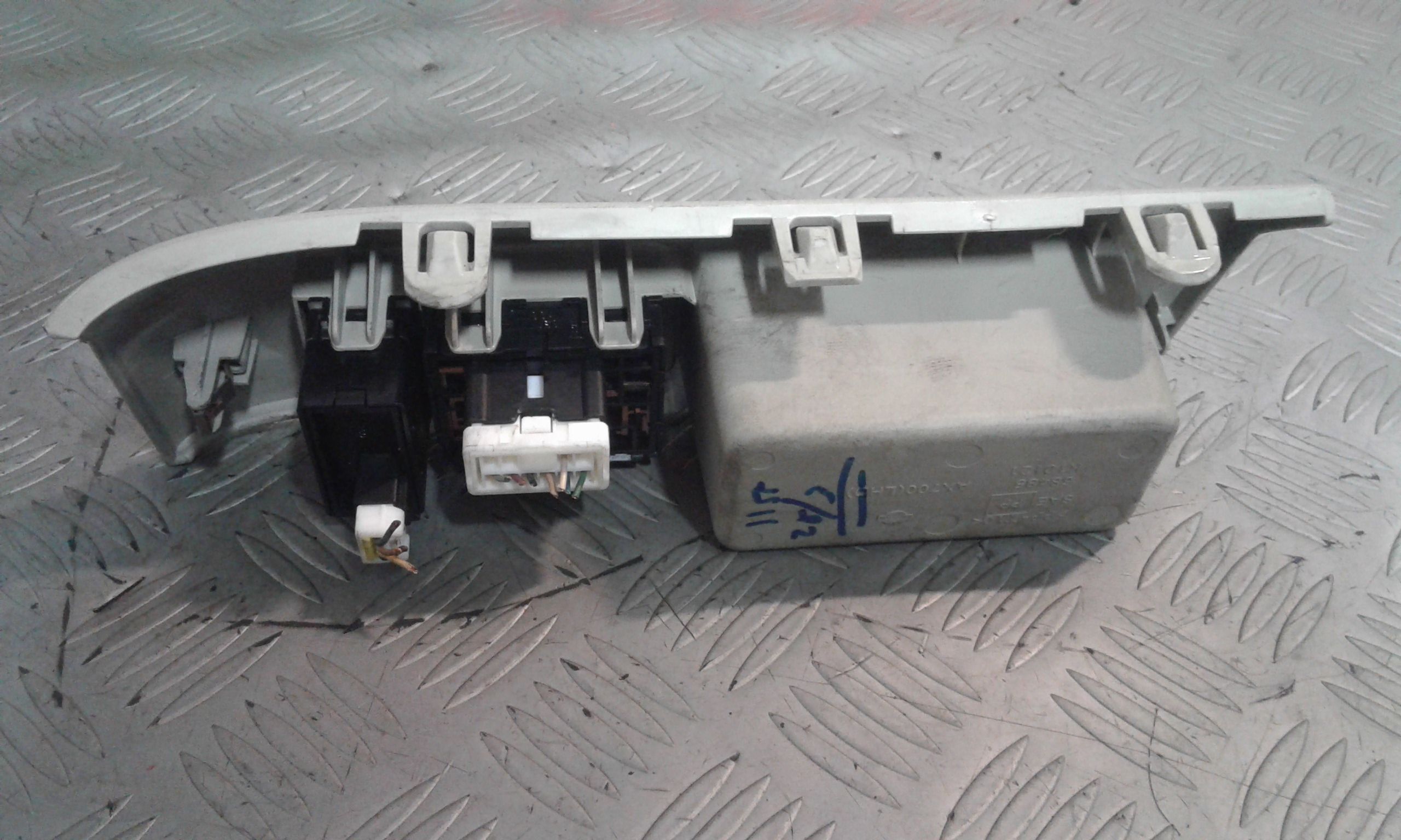 Regolatore Fari NISSAN Micra 4 Serie