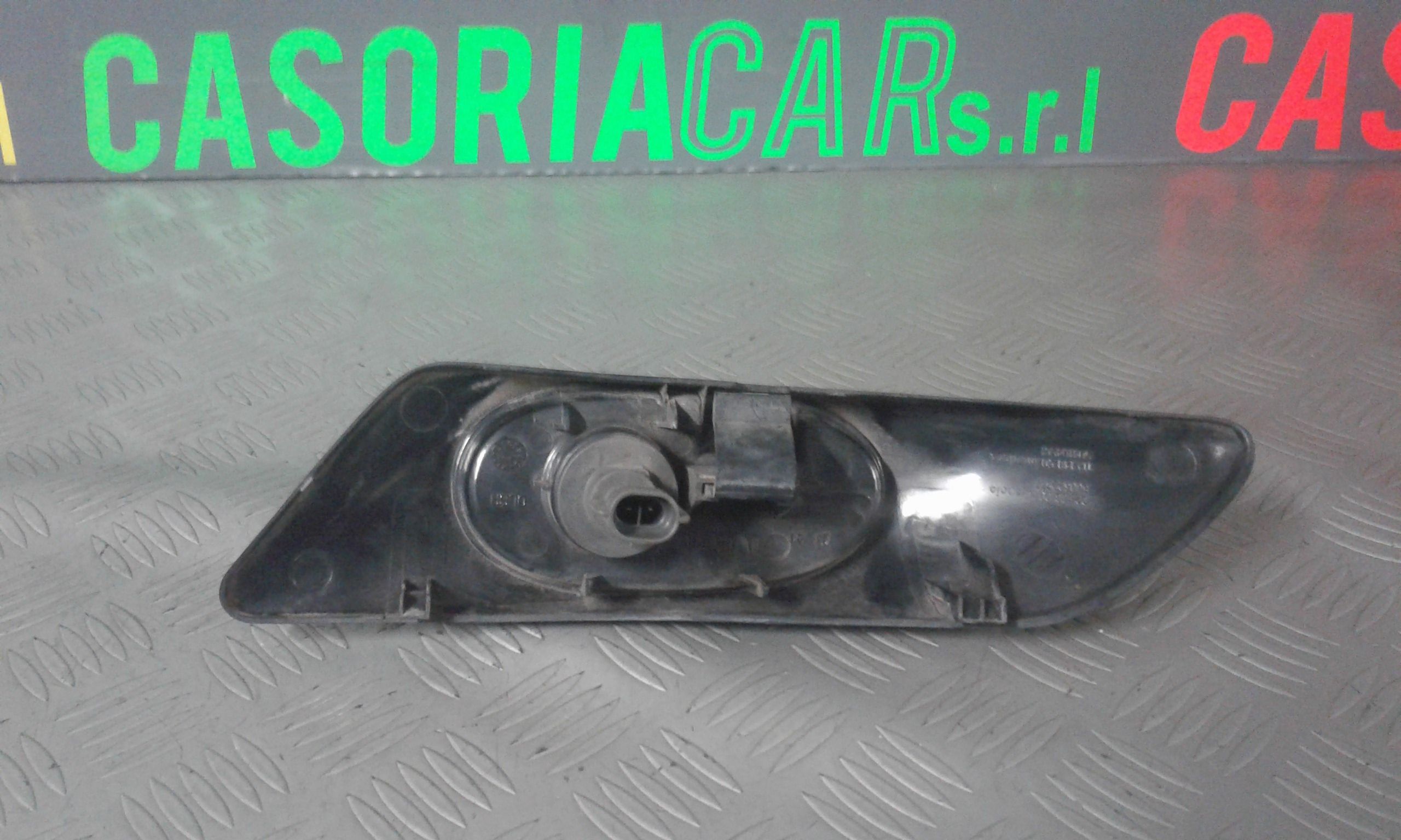 Freccia DX parafango IVECO Daily 3 Serie