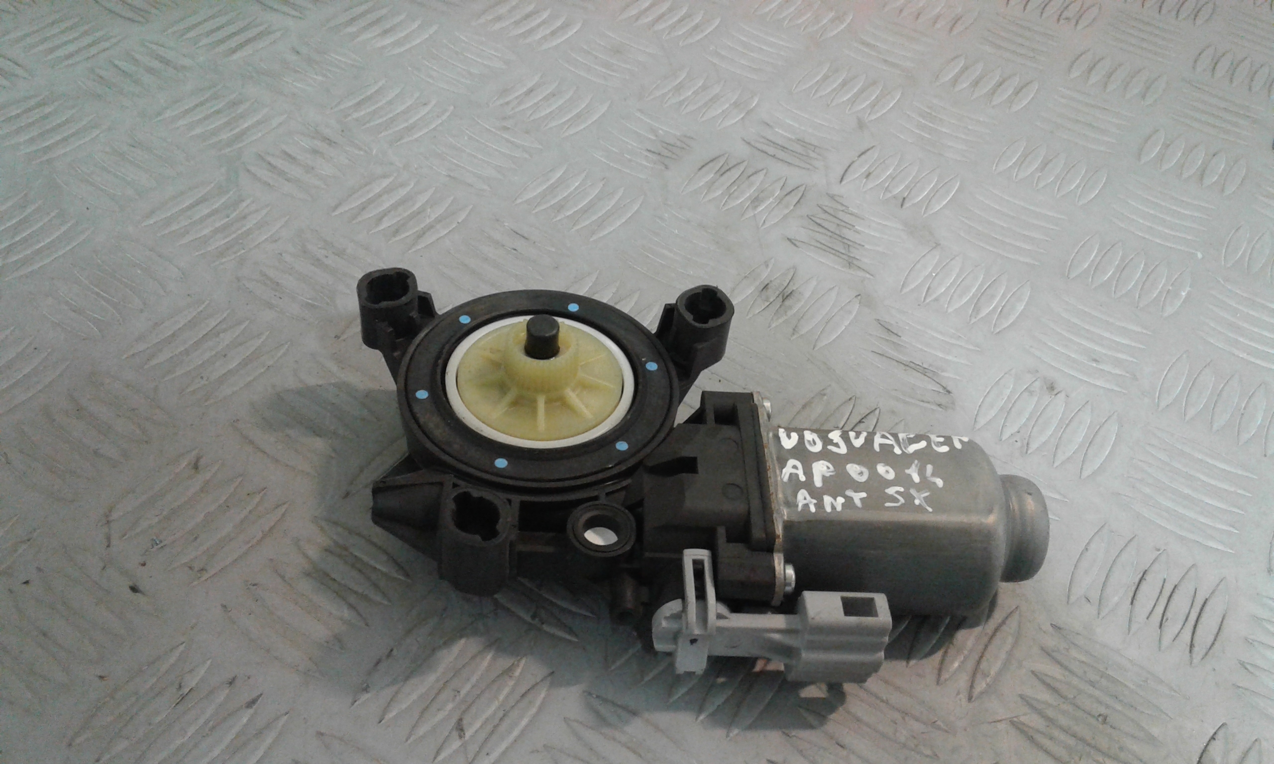 Motorino Alzavetro anteriore Sinistro VOLKSWAGEN Up 1 Serie