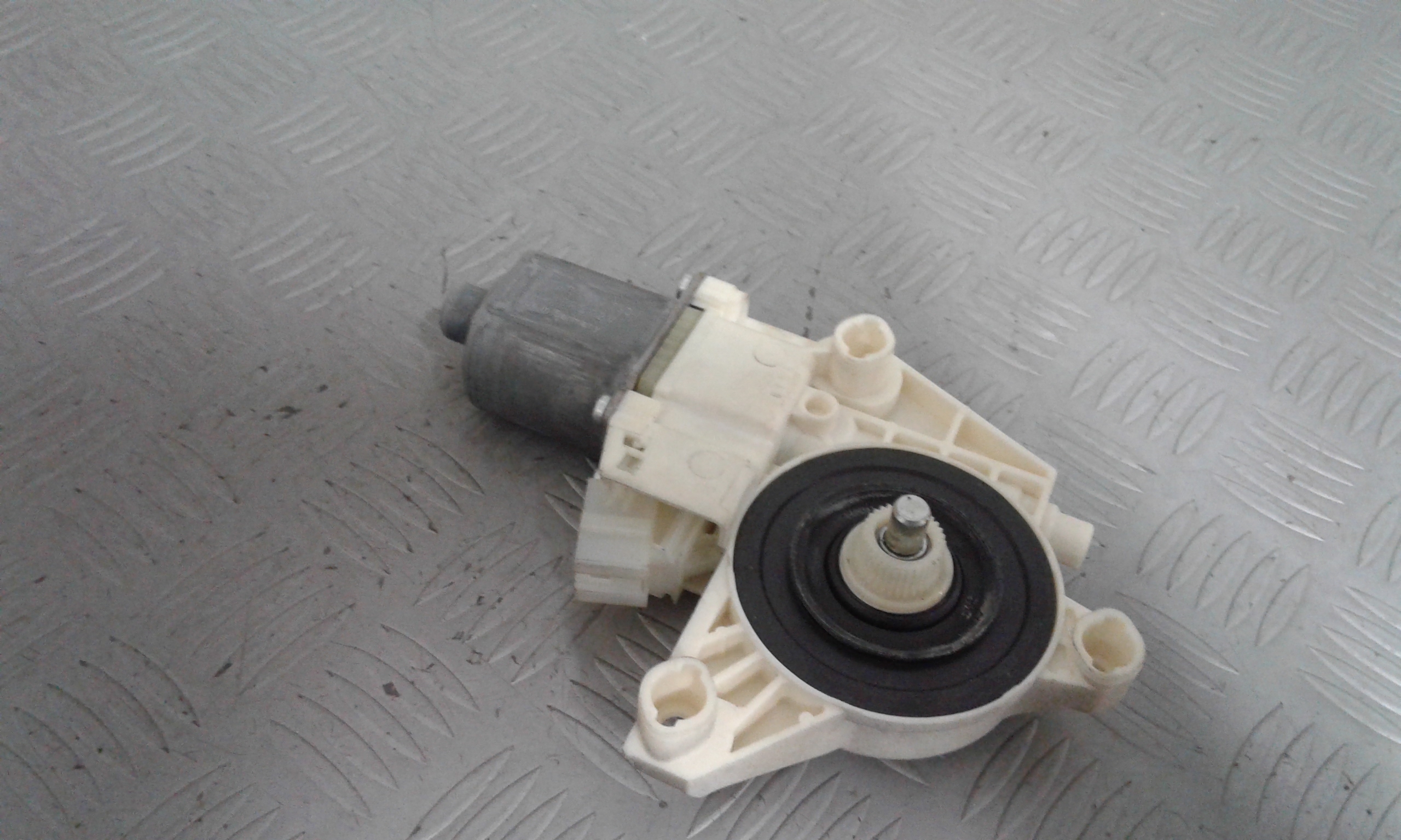 Motorino Alzavetro anteriore Sinistro MERCEDES Classe A W176 5 Serie