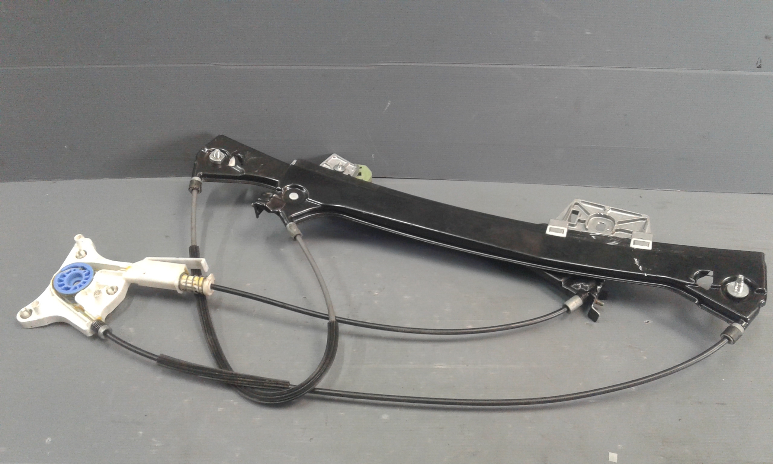 Cremagliera anteriore sinistra Guida MERCEDES CLK Cabrio W209