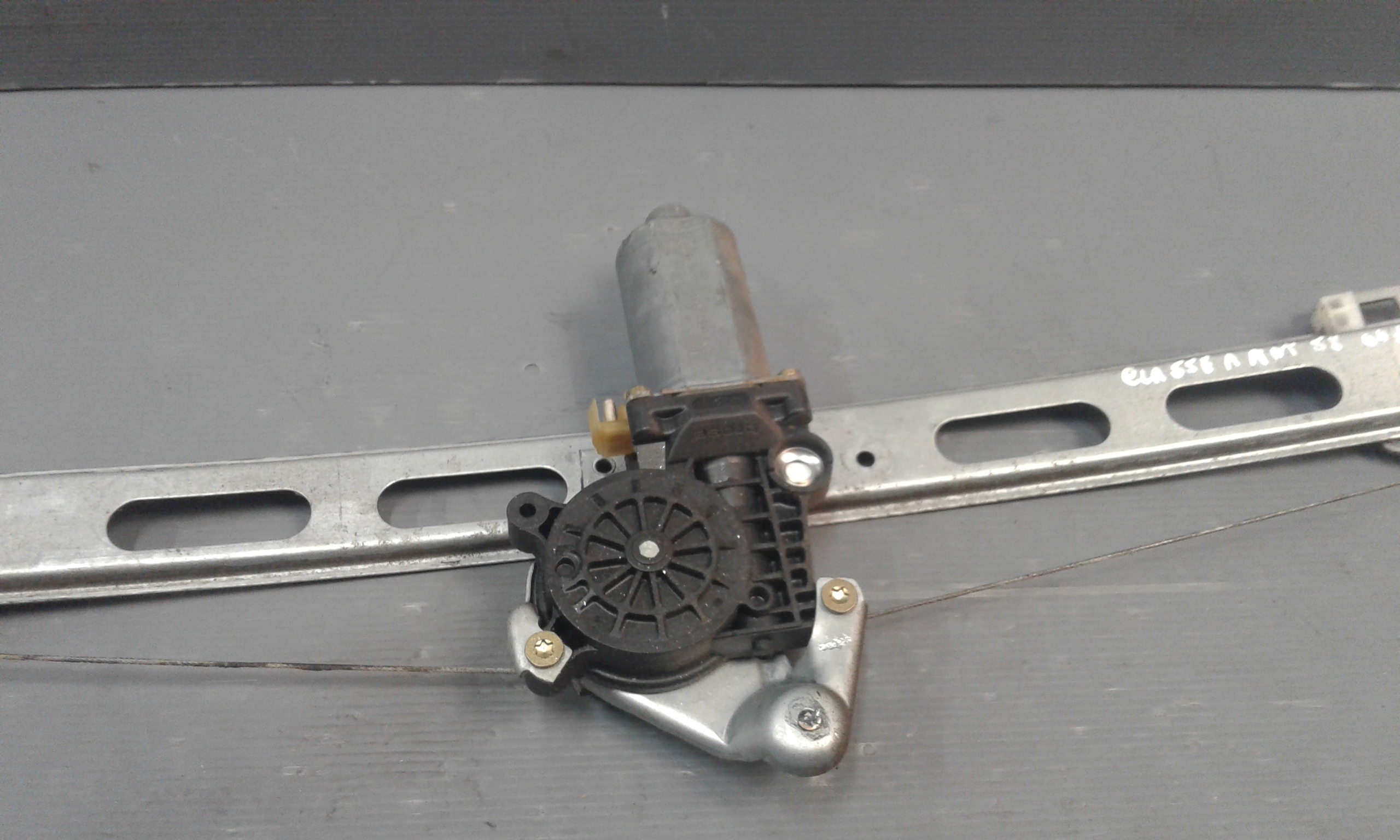 Cremagliera anteriore sinistra Guida MERCEDES Classe A W168 1 Serie